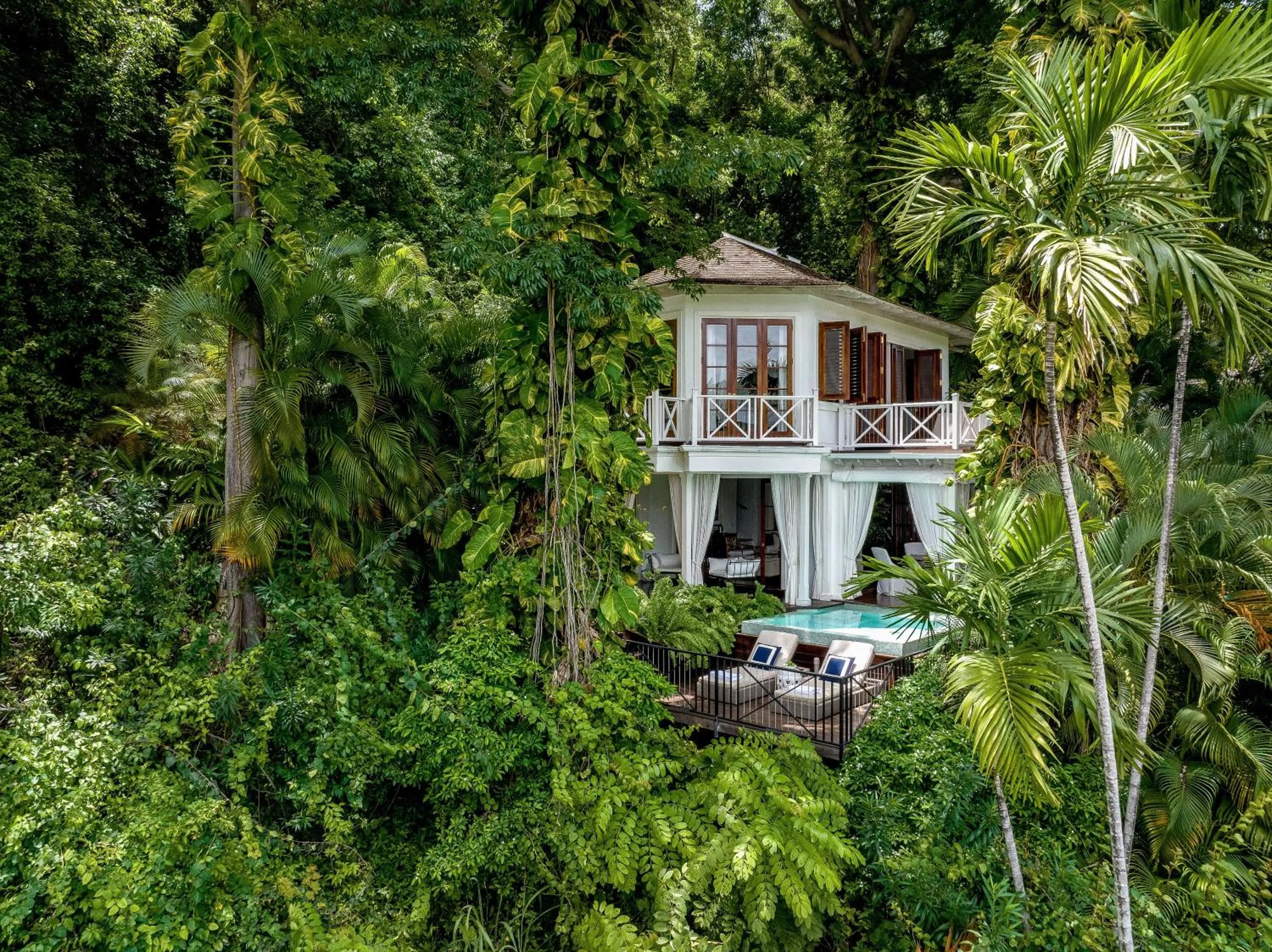 Patio in Round Hill Hotel & Villas