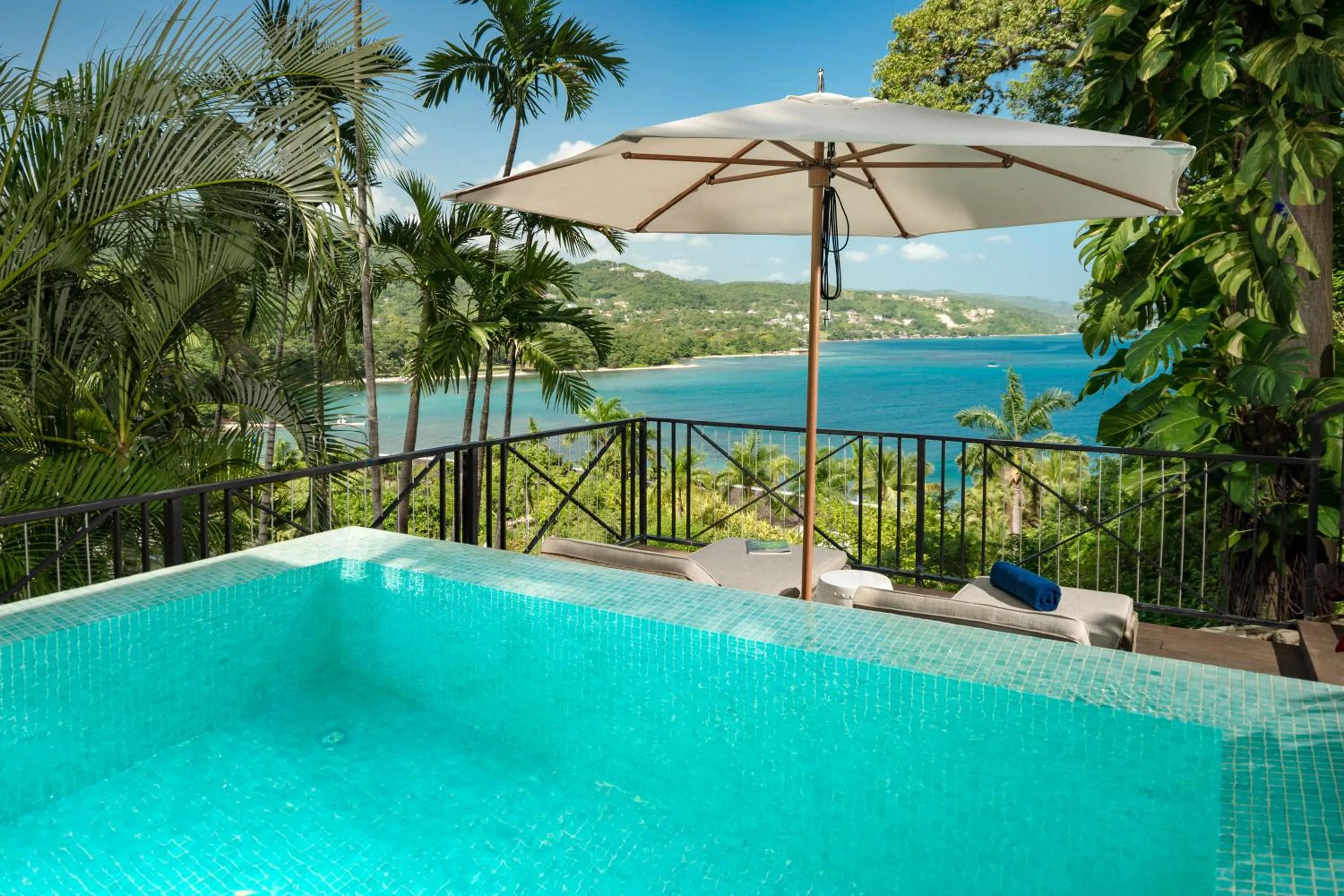Pool view in Round Hill Hotel & Villas