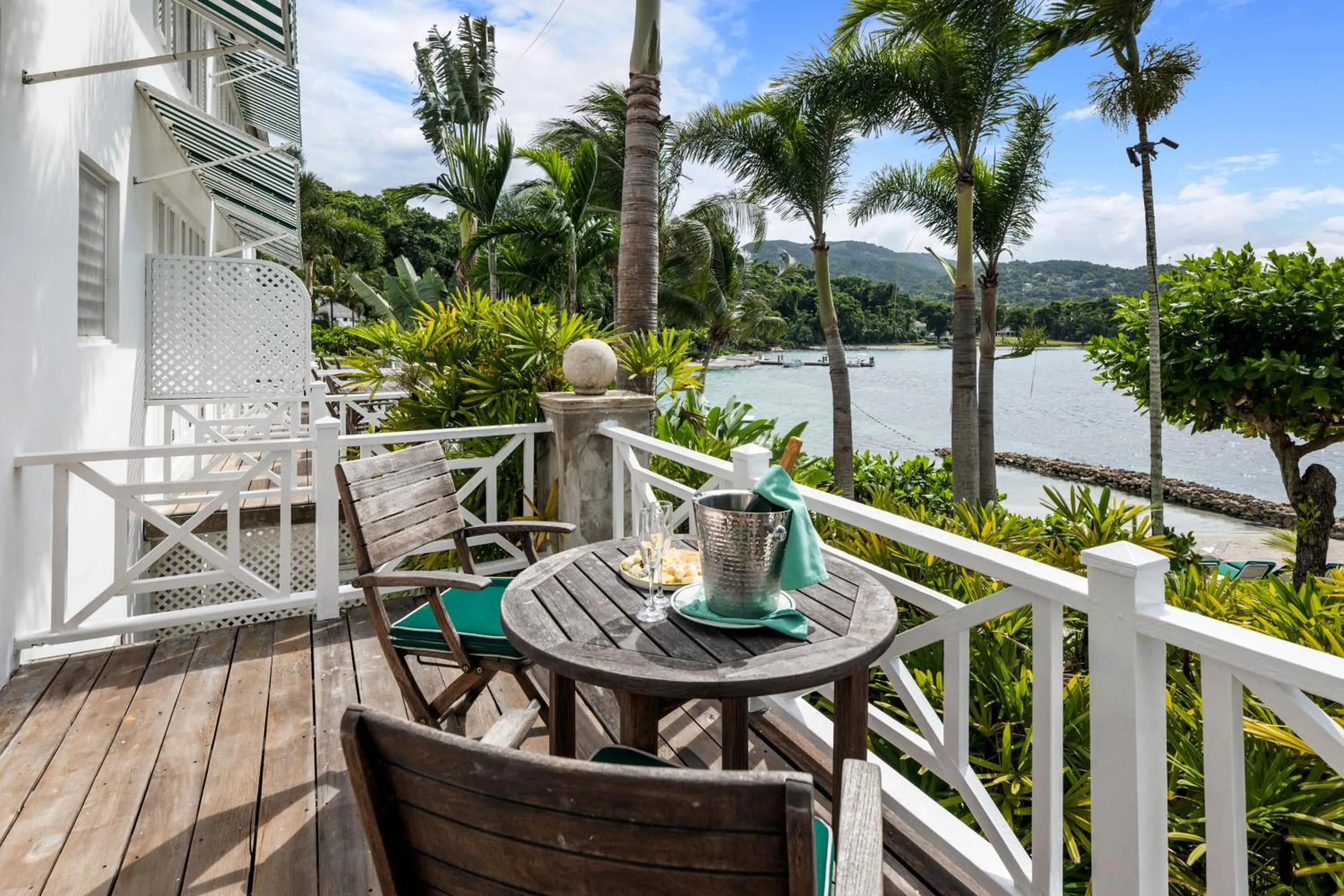 Patio in Round Hill Hotel & Villas