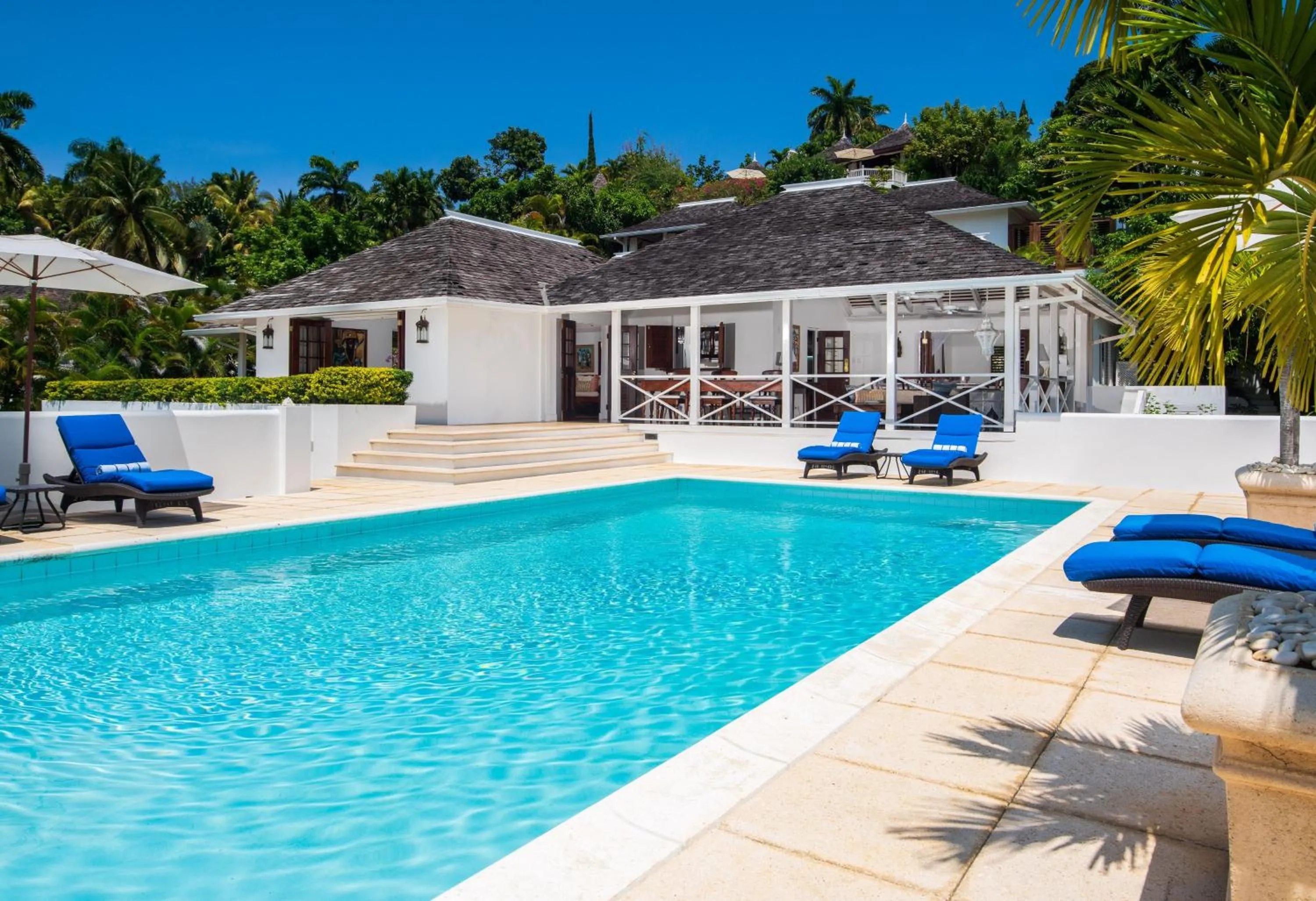 Pool view in Round Hill Hotel & Villas