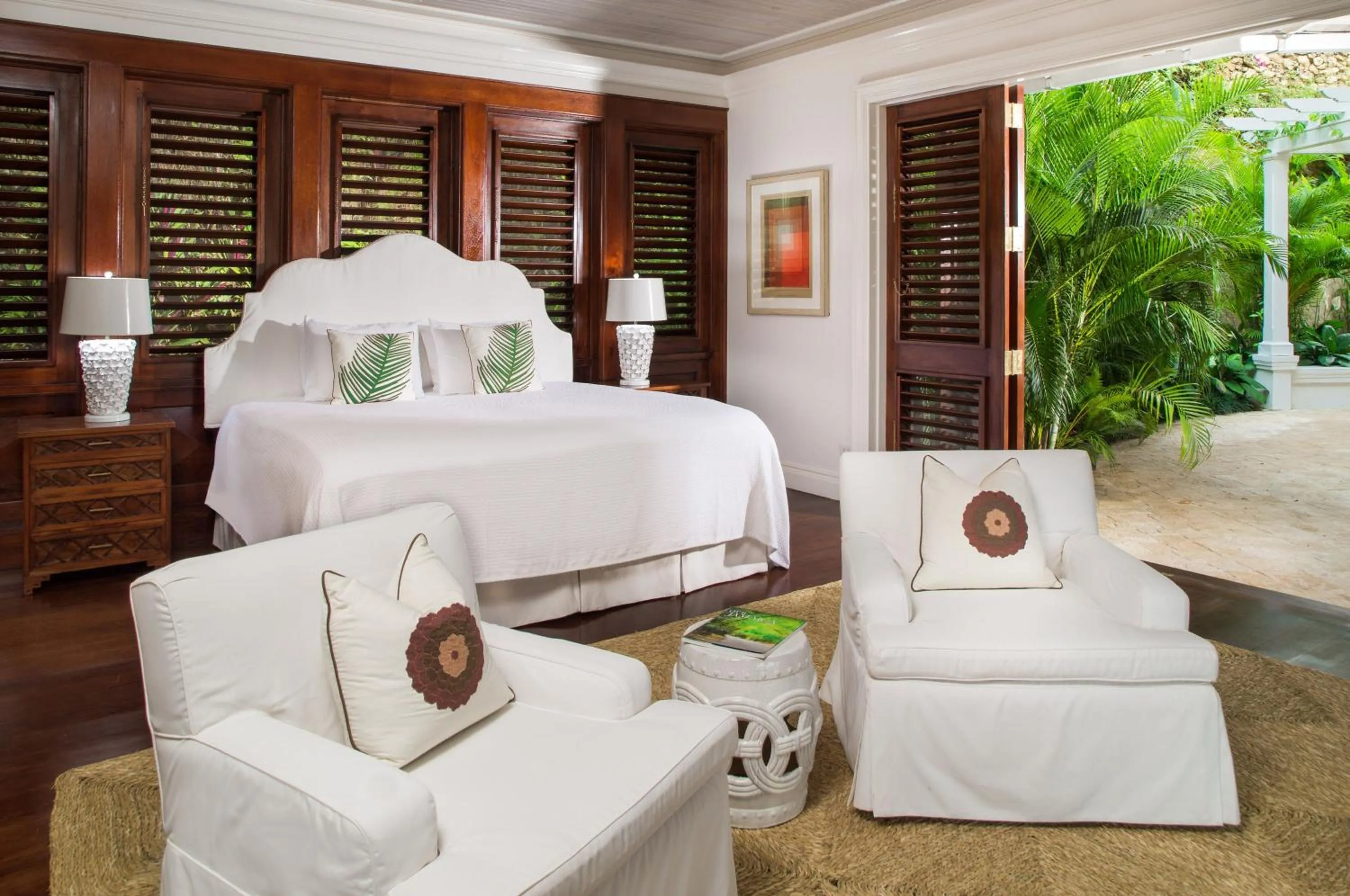 Bedroom in Round Hill Hotel & Villas