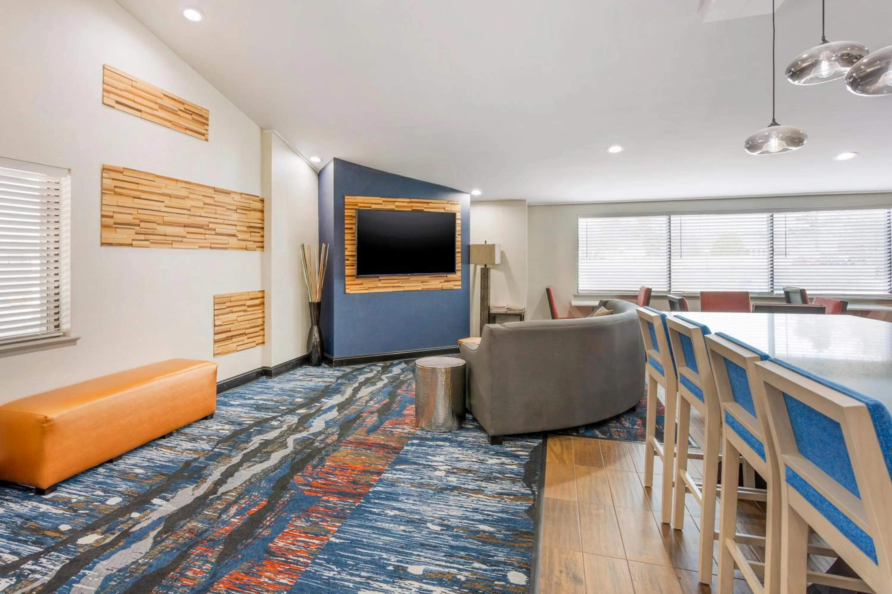 Seating area in Best Western Westgate Inn