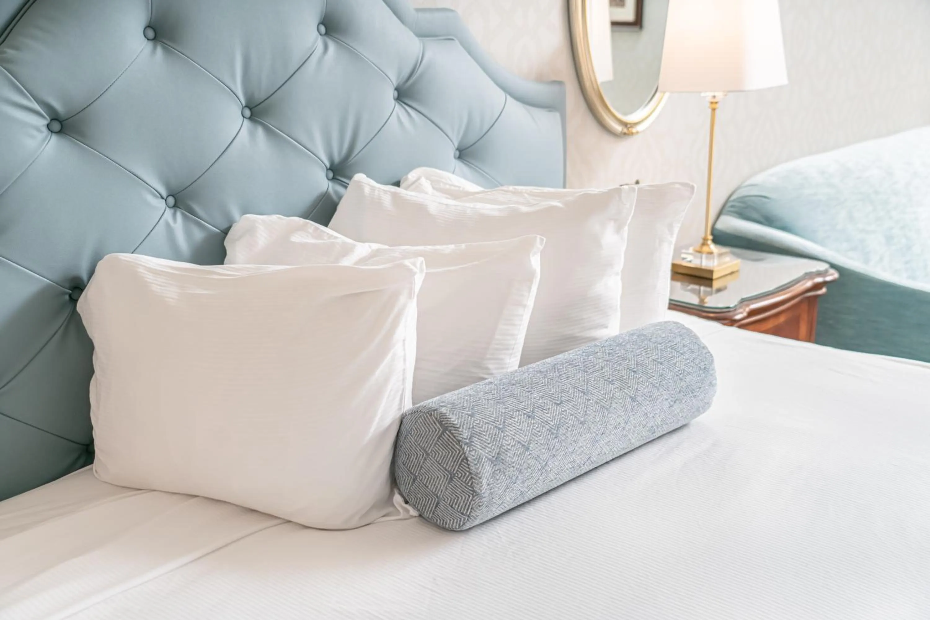 Bedroom, Bed in Fulton Steamboat Inn