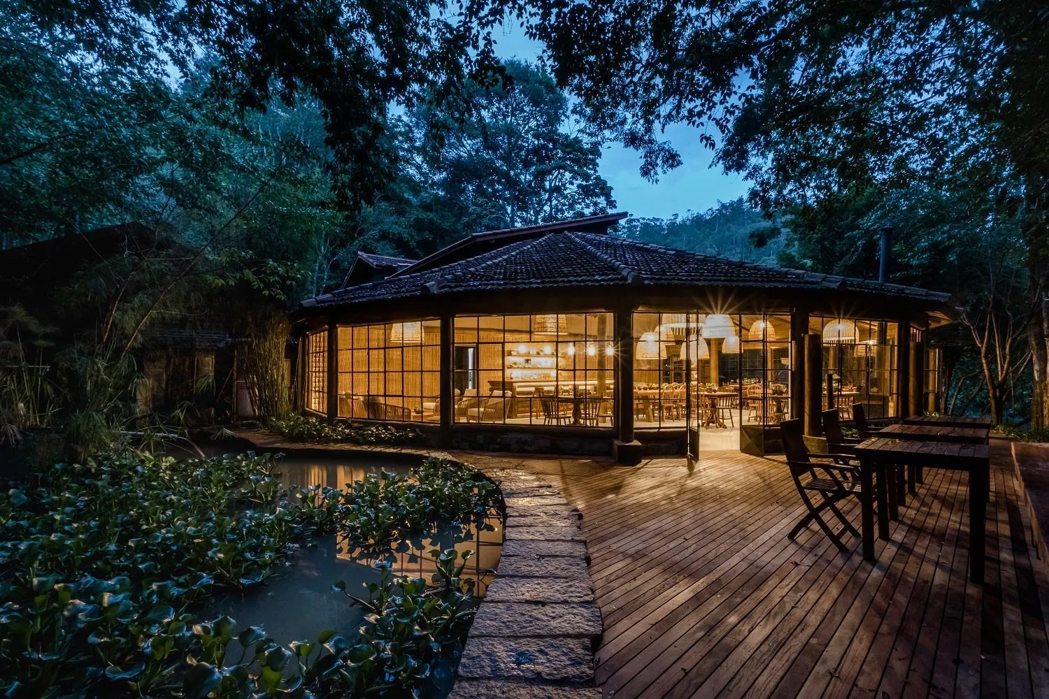 Restaurant/places to eat in Pousada Tankamana