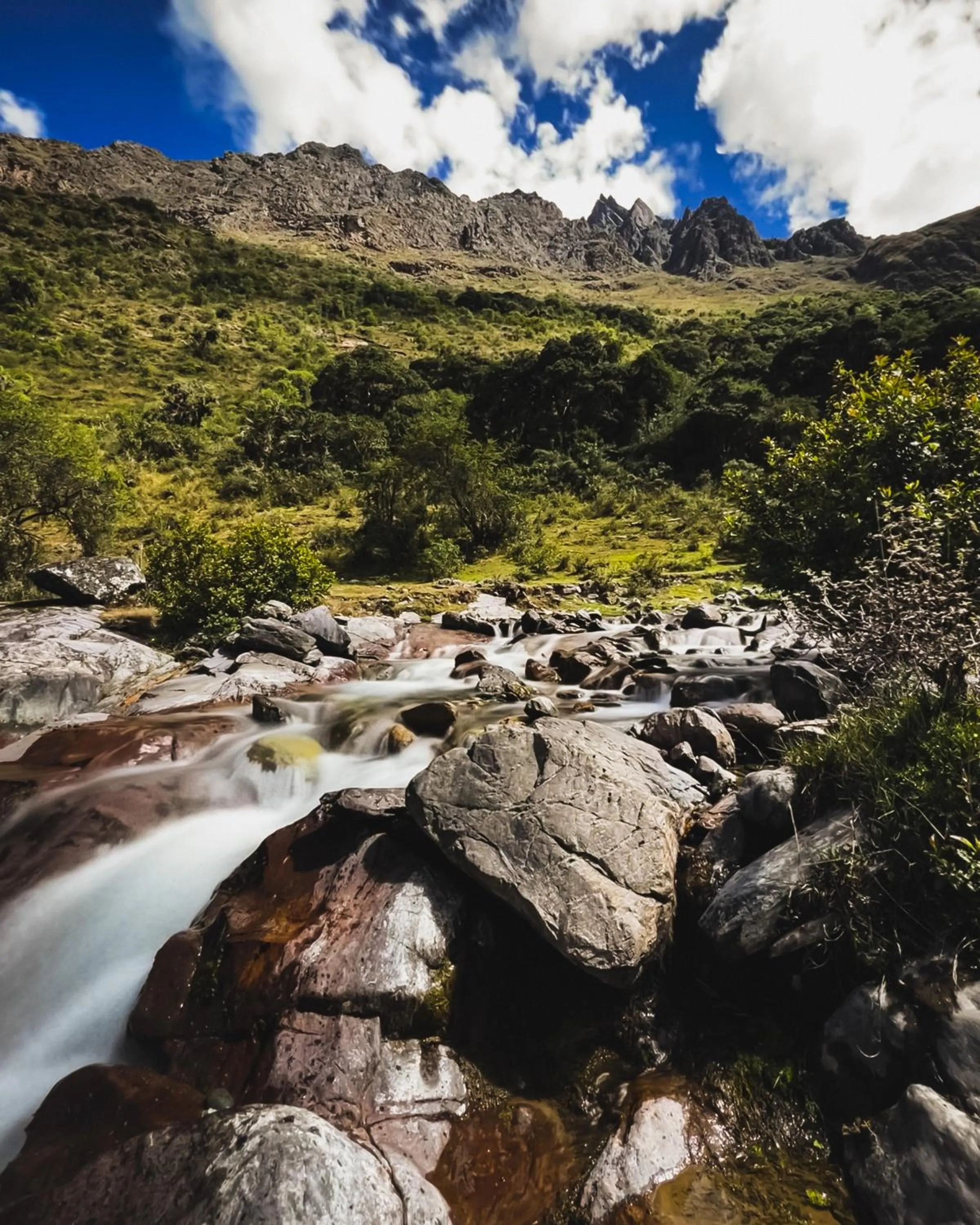 Natural landscape in El Albergue Ollantaytambo