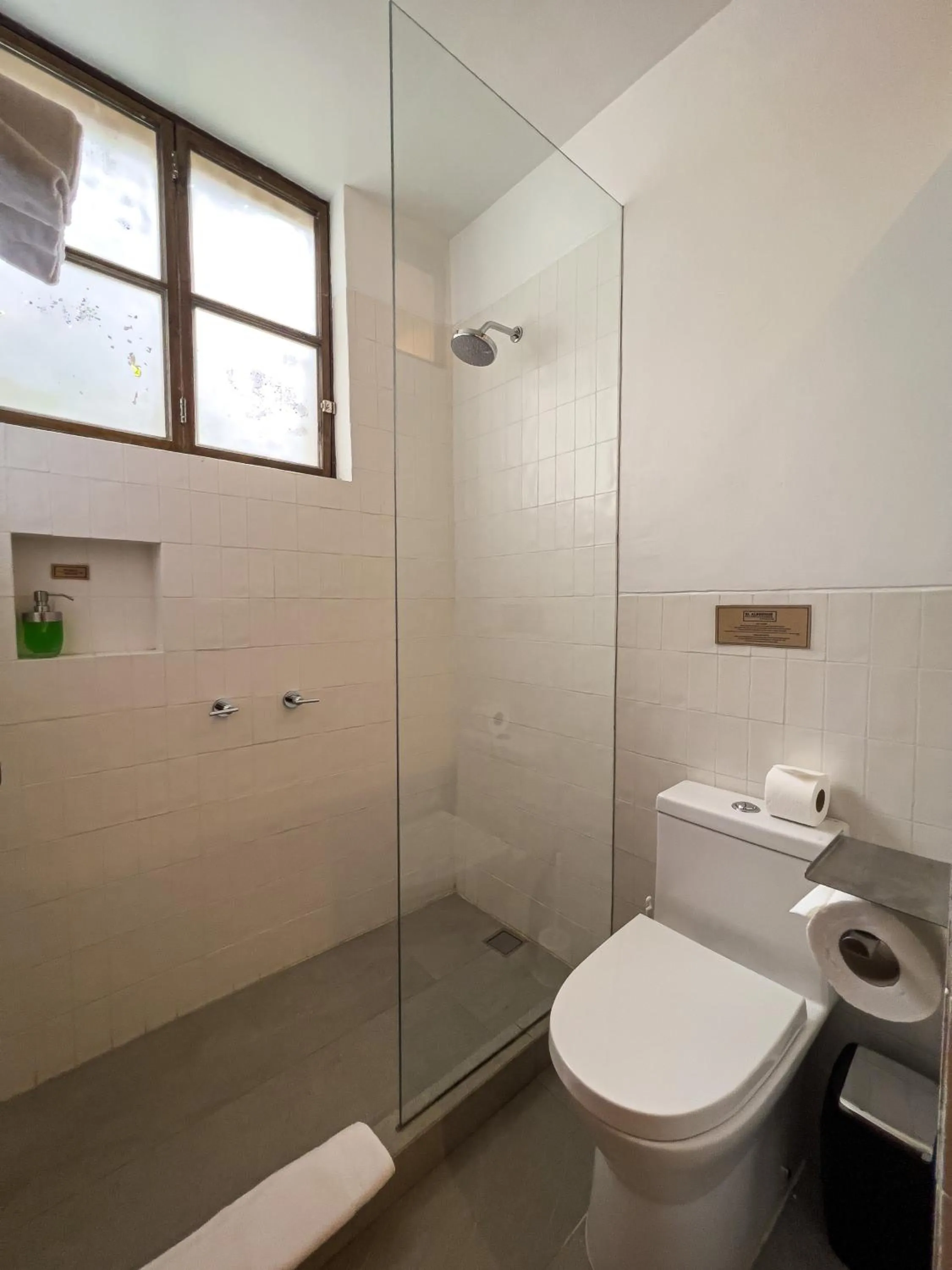 Bathroom in El Albergue Ollantaytambo