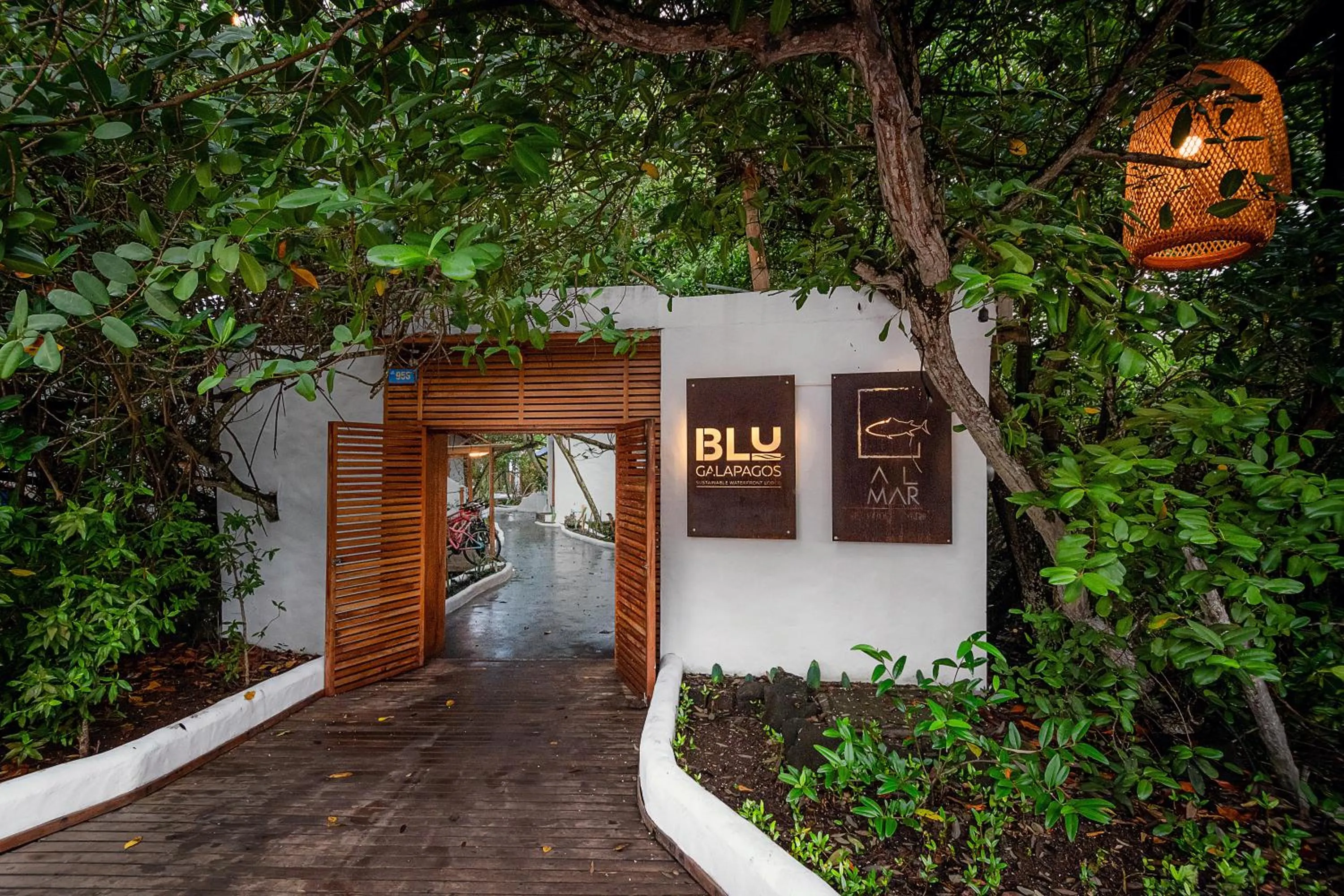 Facade/entrance in Blu Galapagos Sustainable Waterfront Lodge