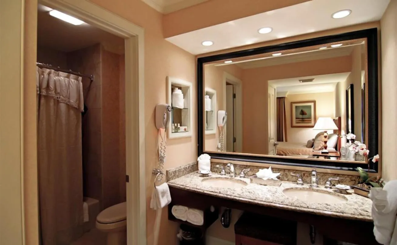 Bathroom in Eden Resort and Suites, BW Premier Collection