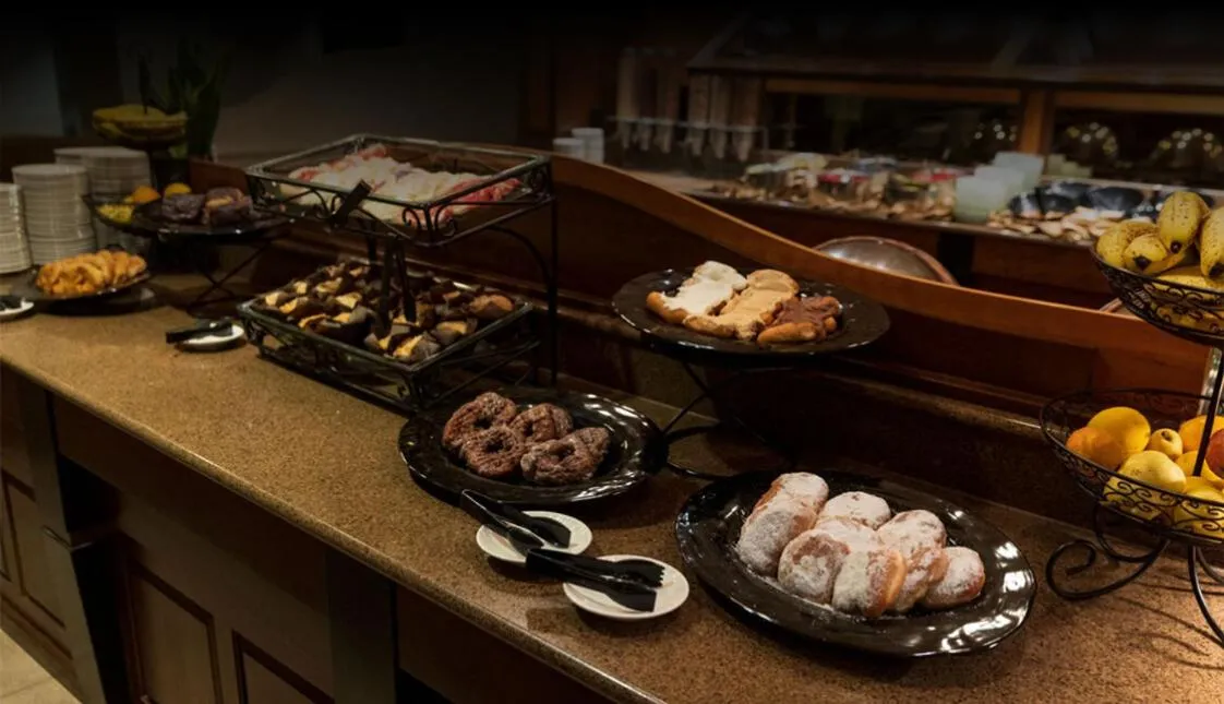 Breakfast in Eden Resort and Suites, BW Premier Collection