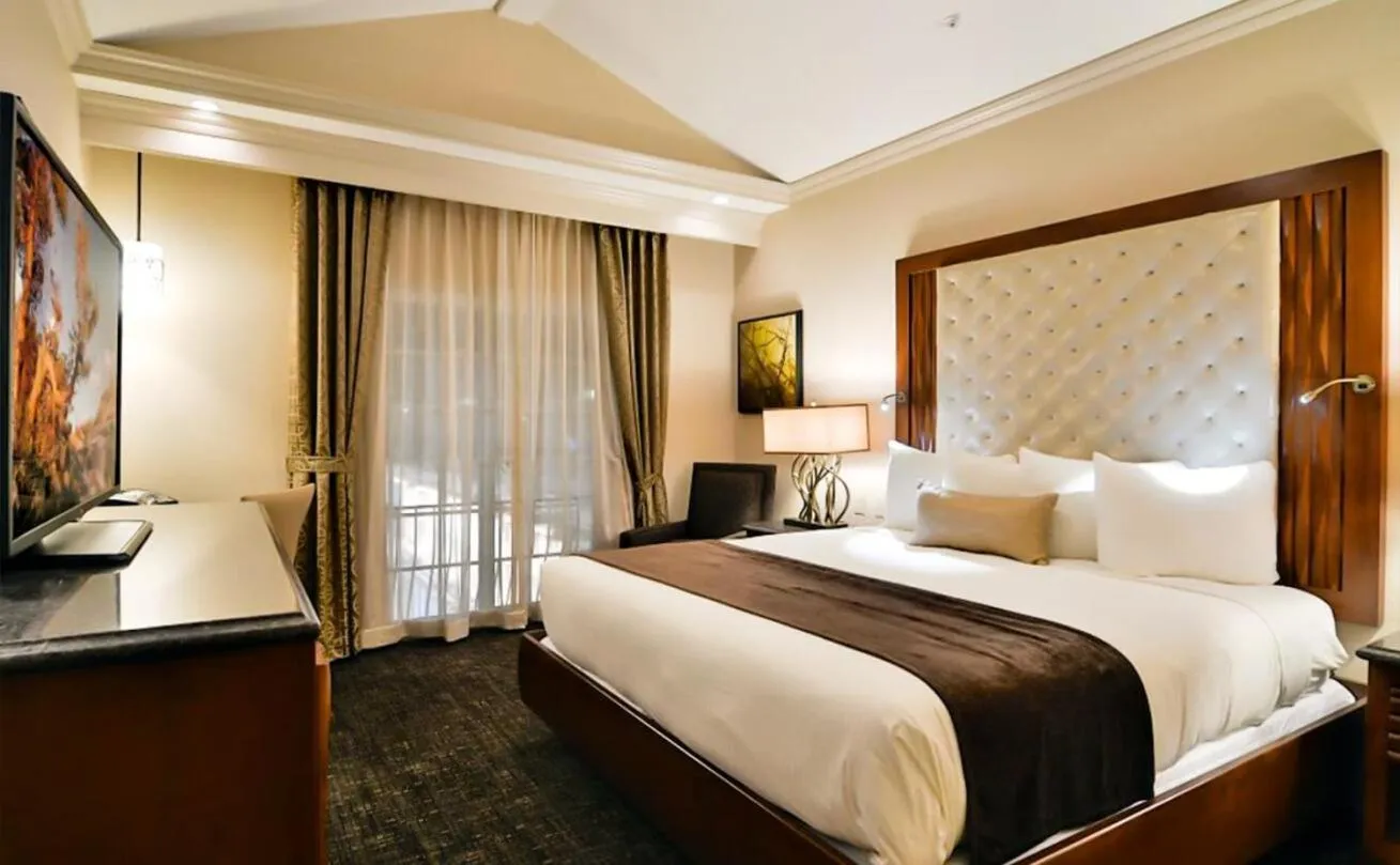 Bedroom, Bed in Eden Resort and Suites, BW Premier Collection