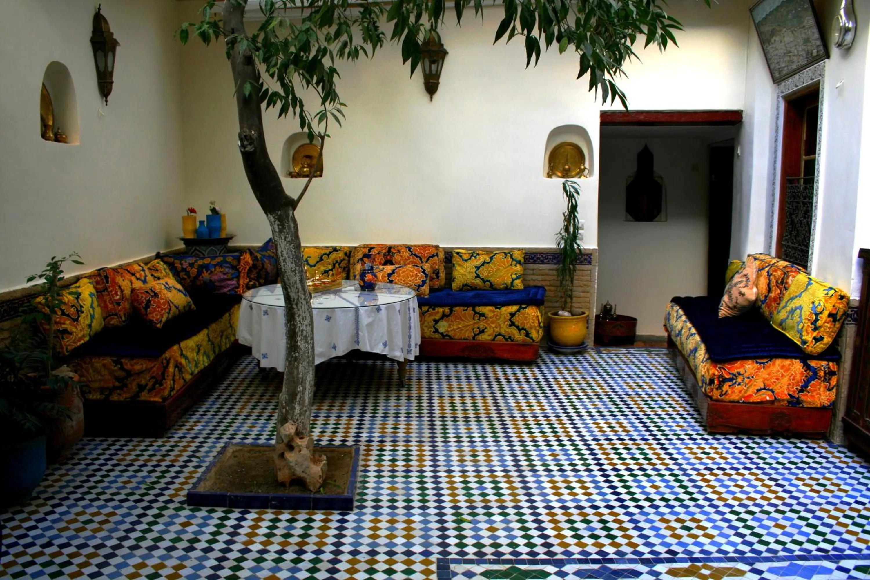 Communal lounge/ TV room in Riad Lalla Fatima