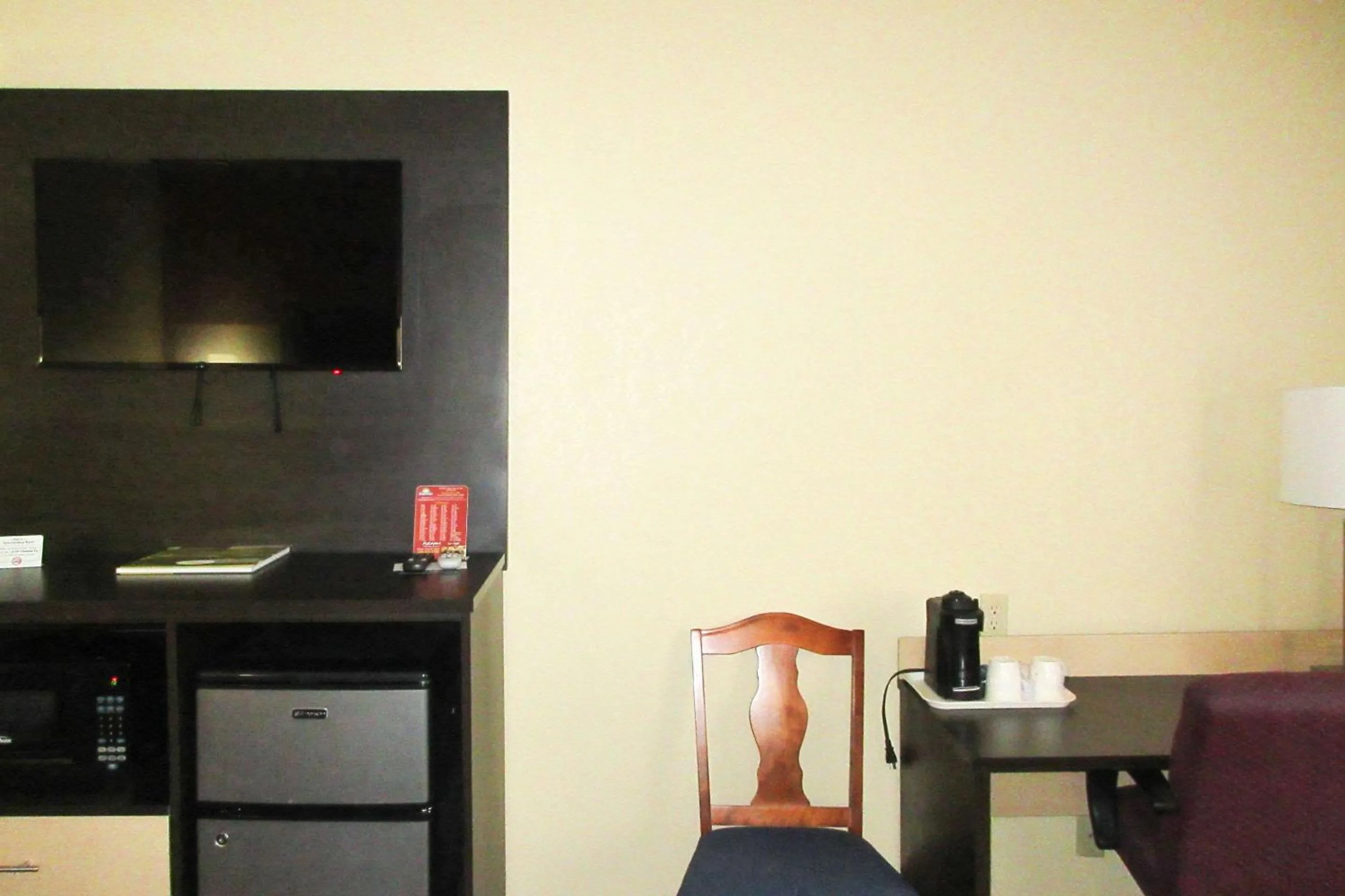 Photo of the whole room in Quality Inn & Suites Benton Harbor - St Joseph