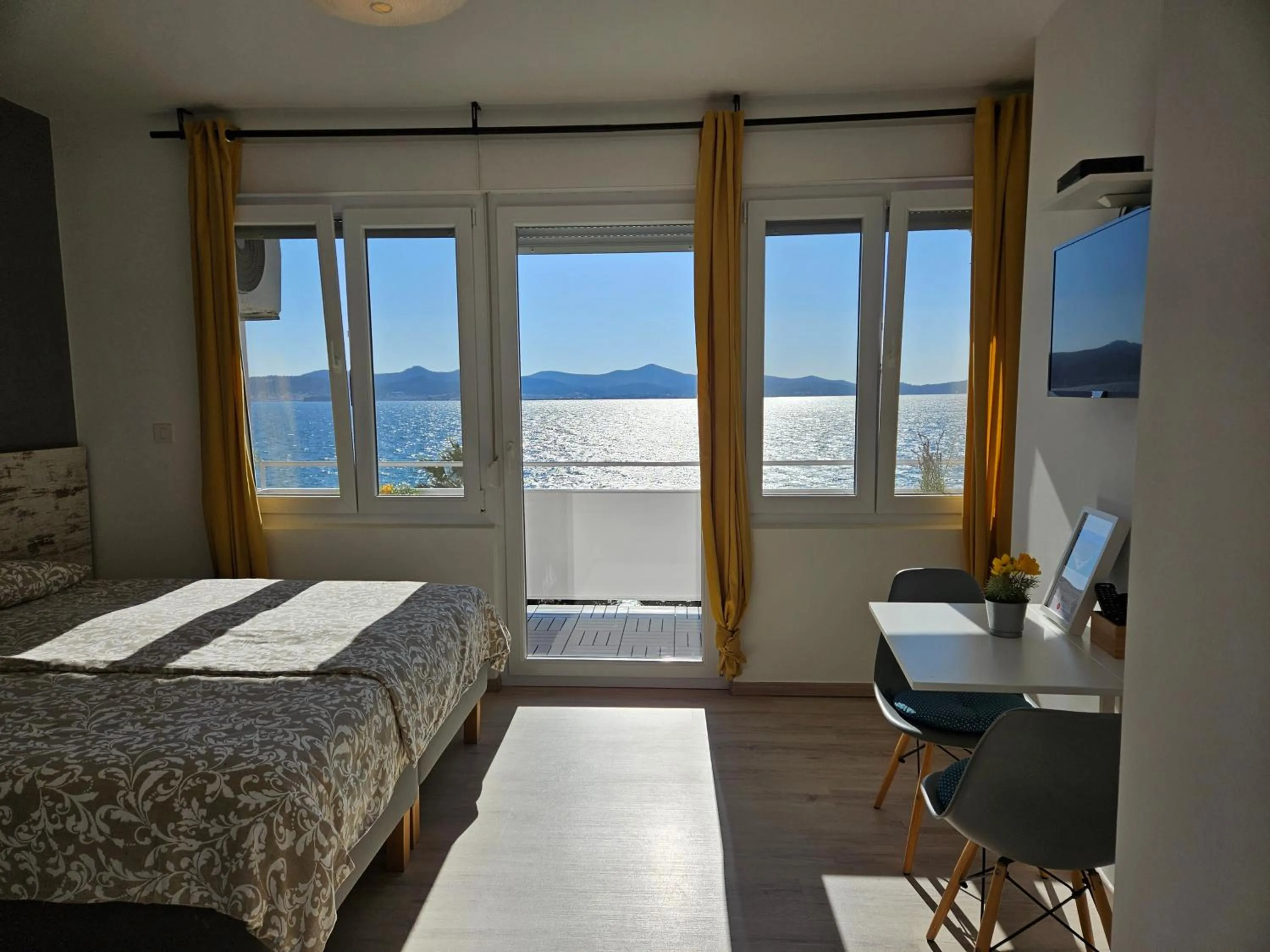 Nora Rooms