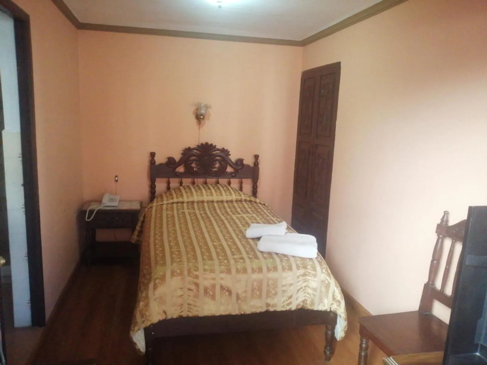 Photo of the whole room, Bed in Hostal Sucre