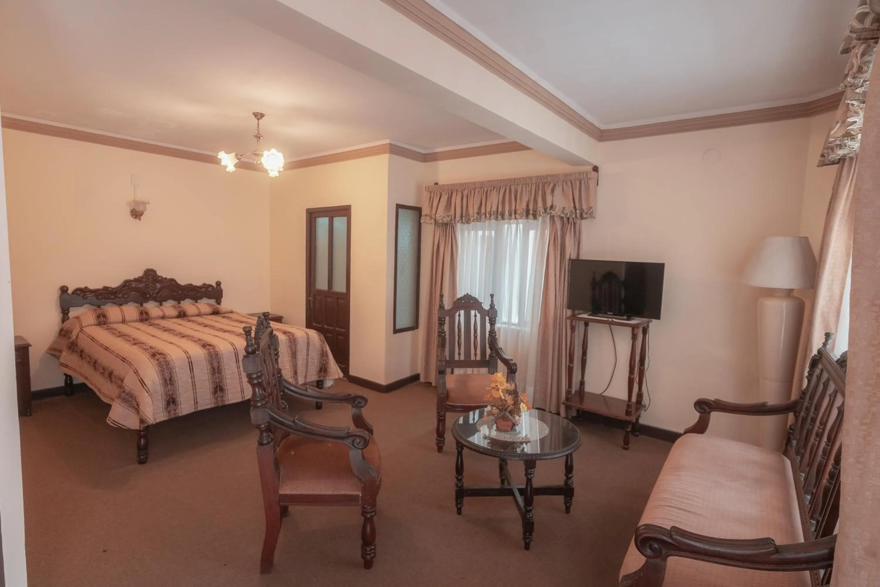 Photo of the whole room, Bed in Hostal Sucre