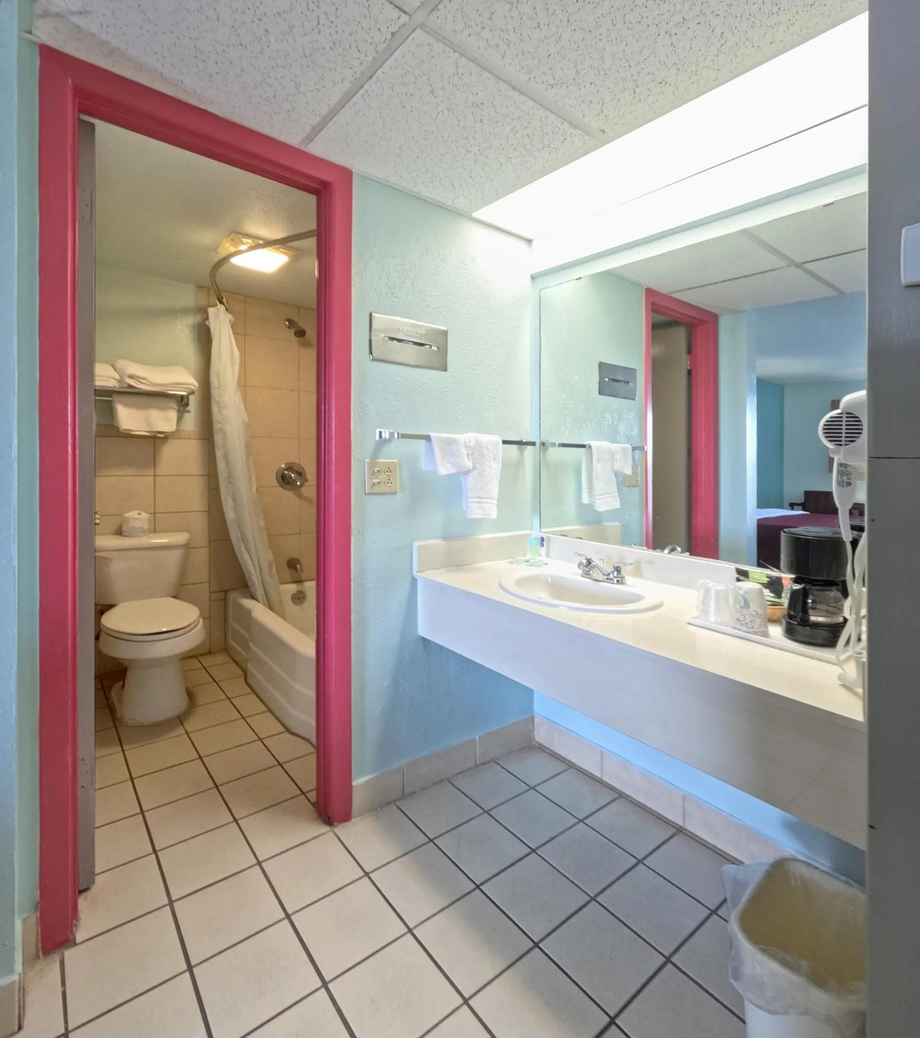 Bathroom in Capital O Route 66 Country Inn Vega Tx