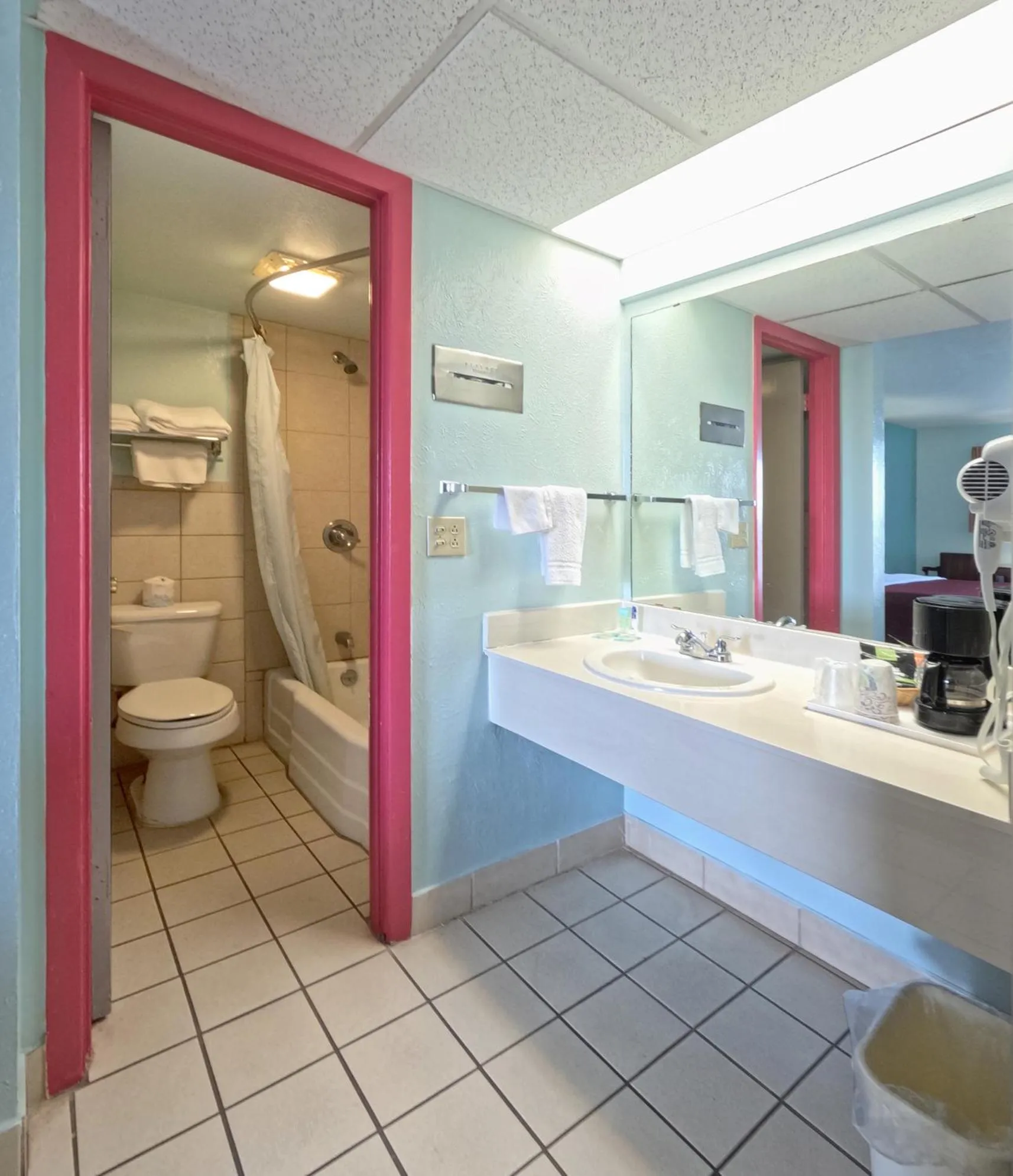 Bathroom in Capital O Route 66 Country Inn Vega Tx