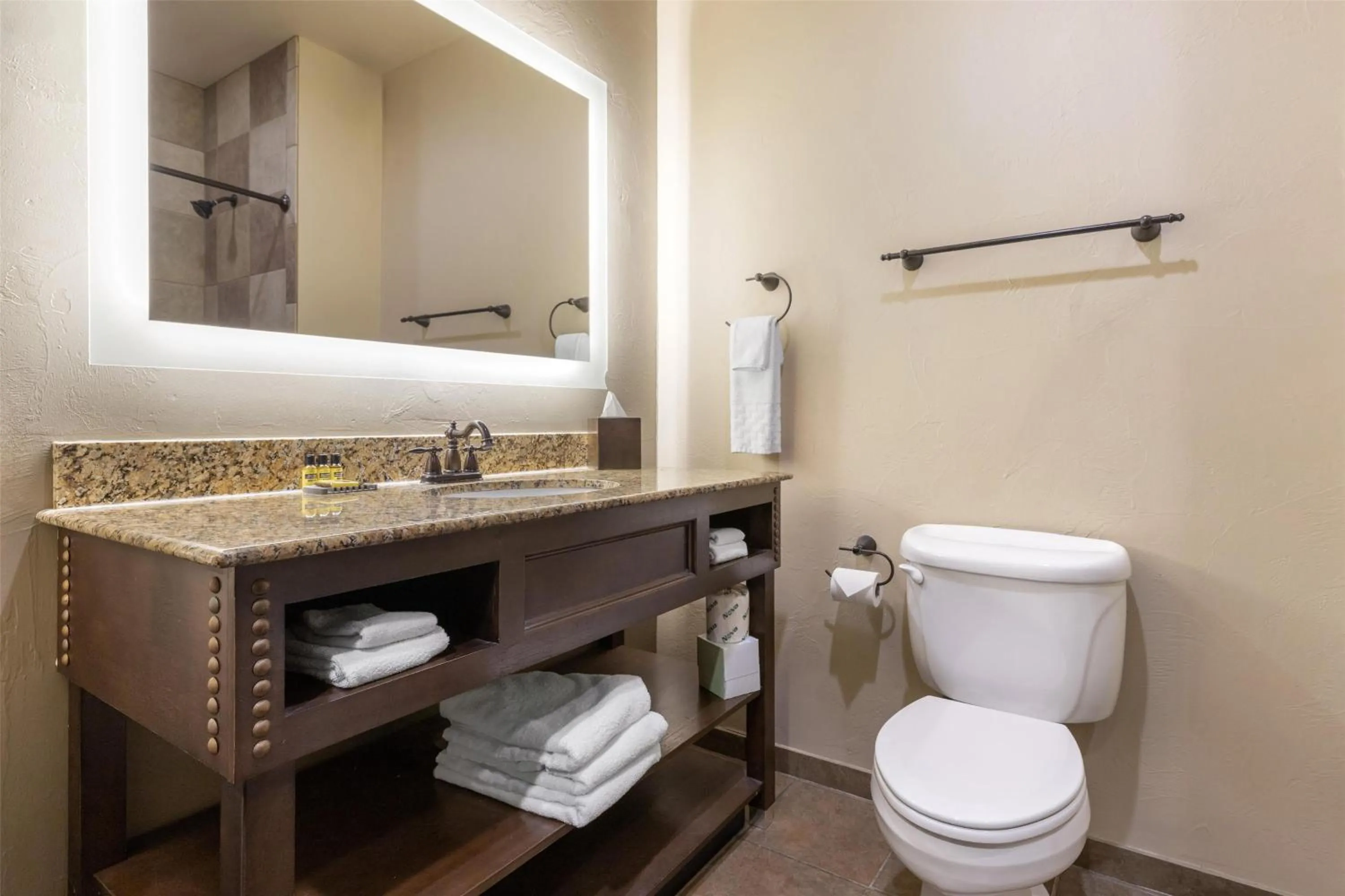 Bathroom in Best Western PLUS Cimarron Hotel & Suites
