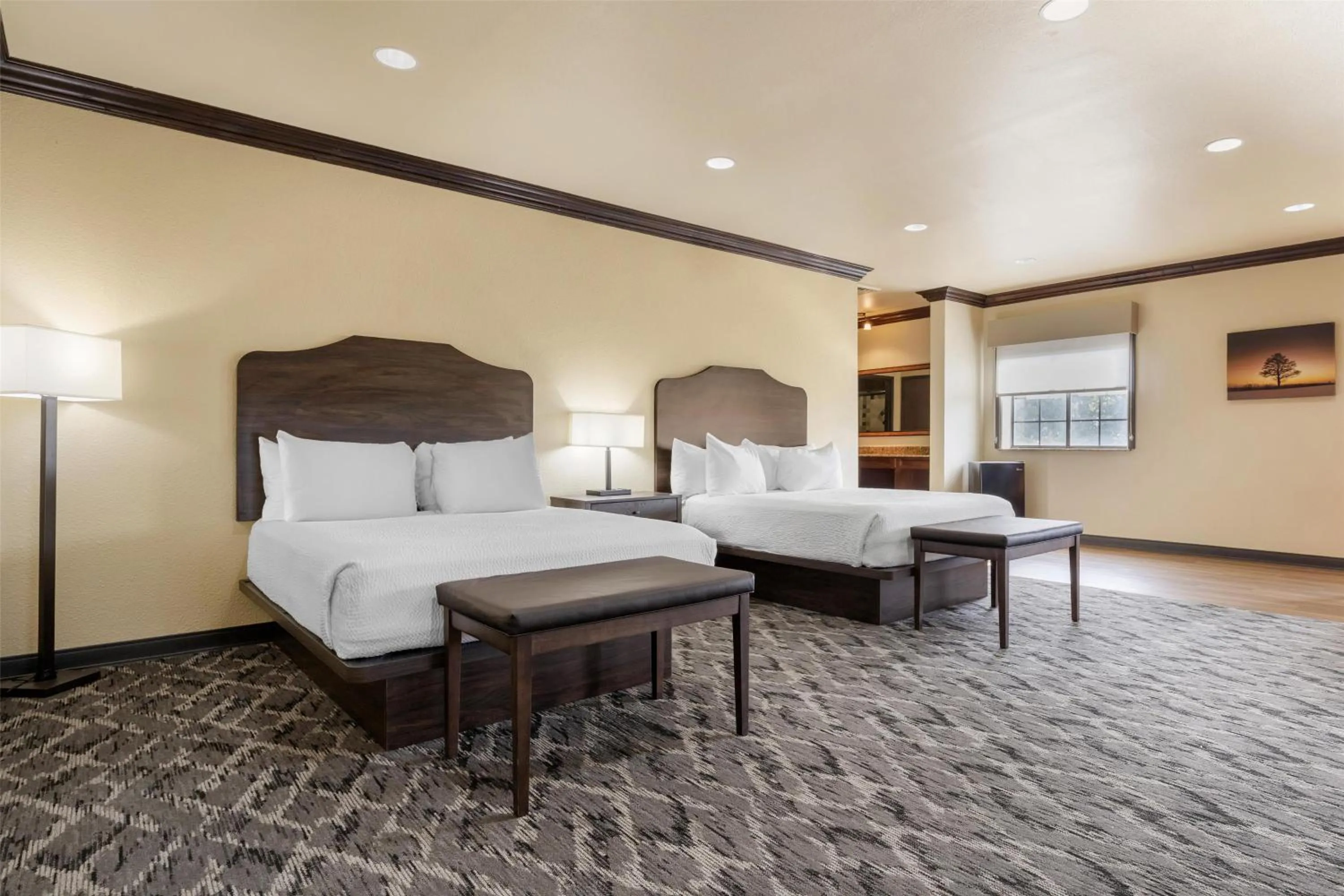 Bedroom, Bed in Best Western PLUS Cimarron Hotel & Suites