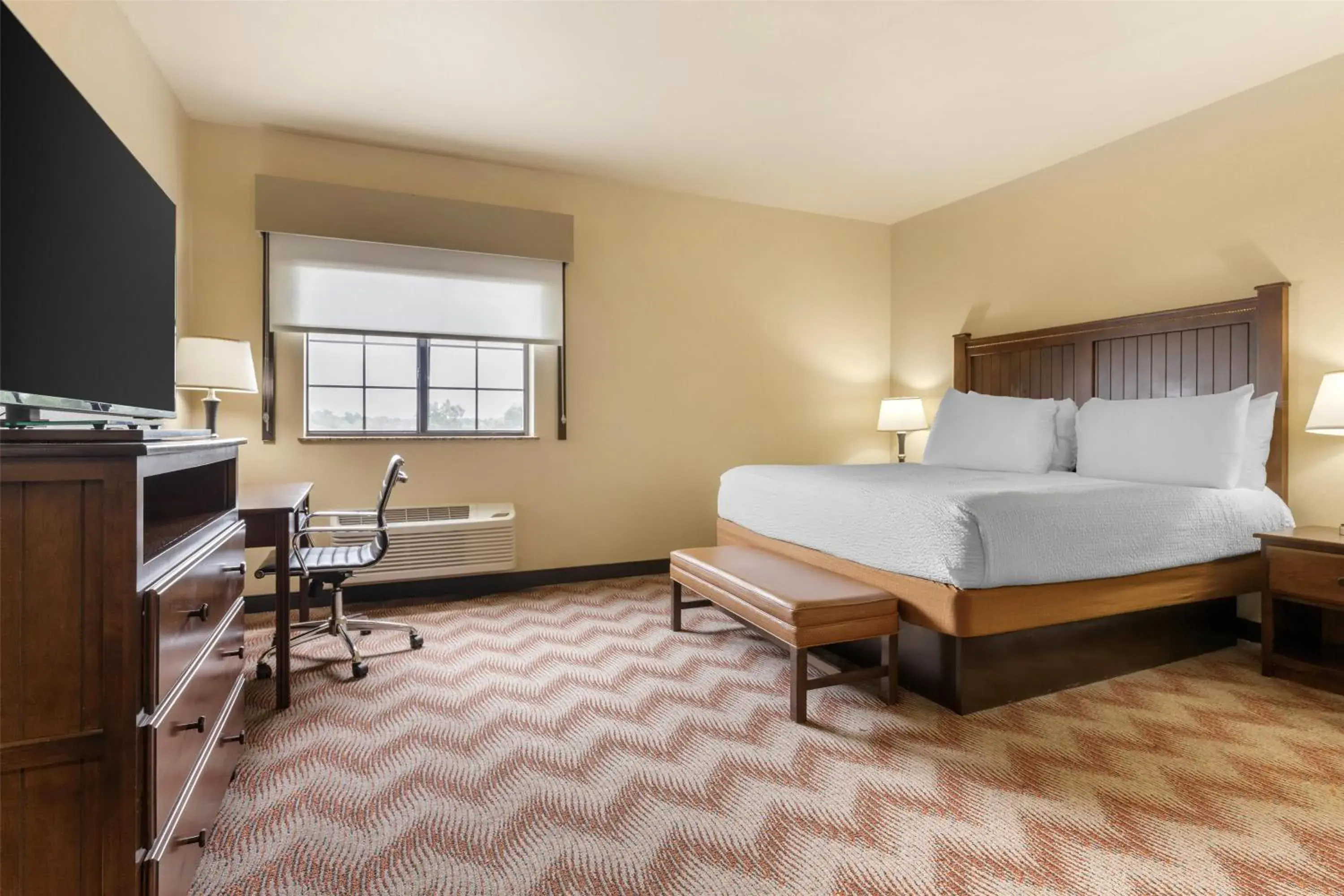 Two-Bedroom Suite - Non-Smoking in Best Western PLUS Cimarron Hotel & Suites Two-Bedroom Suite - Non-Smoking in Best Western PLUS Cimarron Hotel & Suites