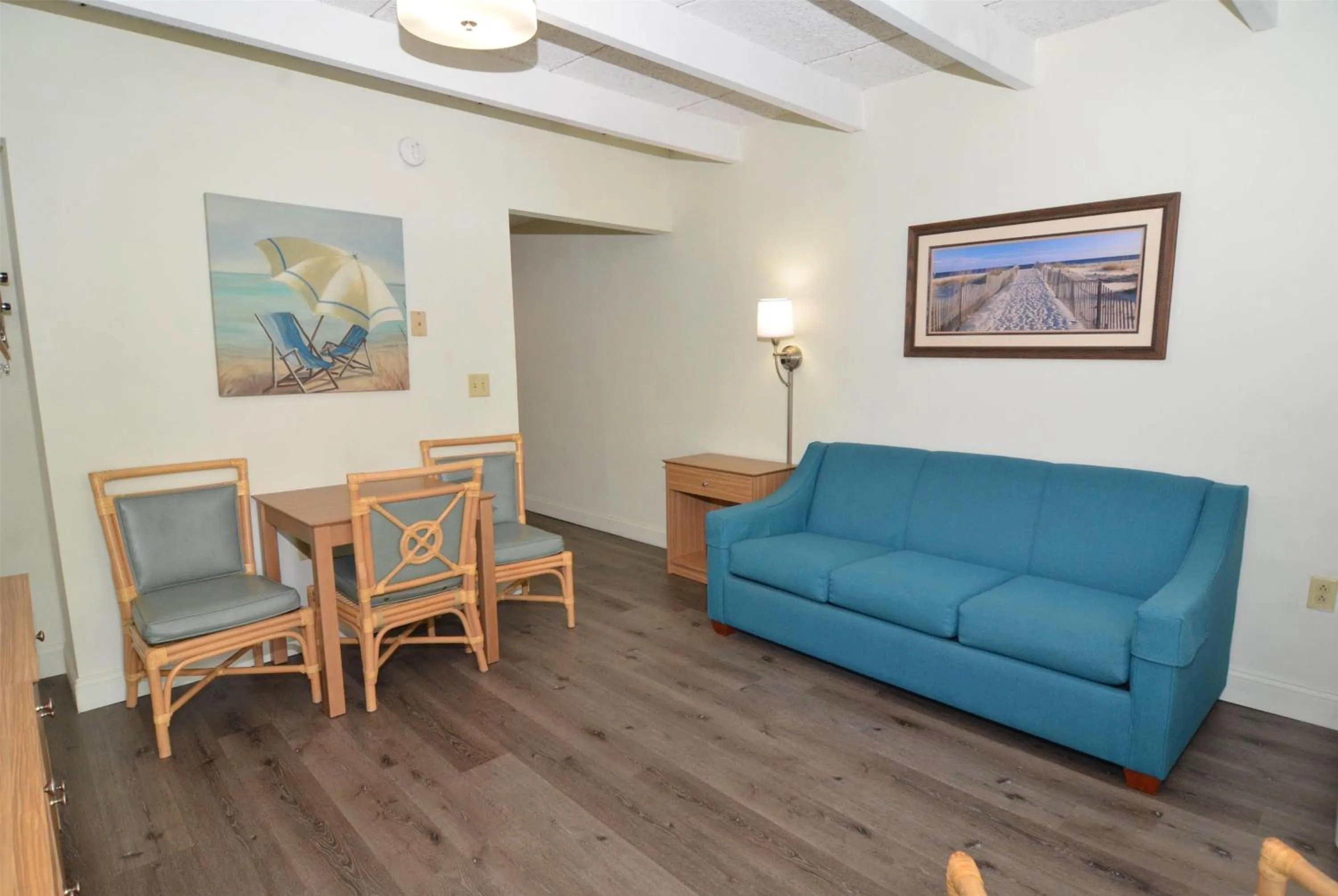 Photo of the whole room in Days Inn & Suites by Wyndham Jekyll Island