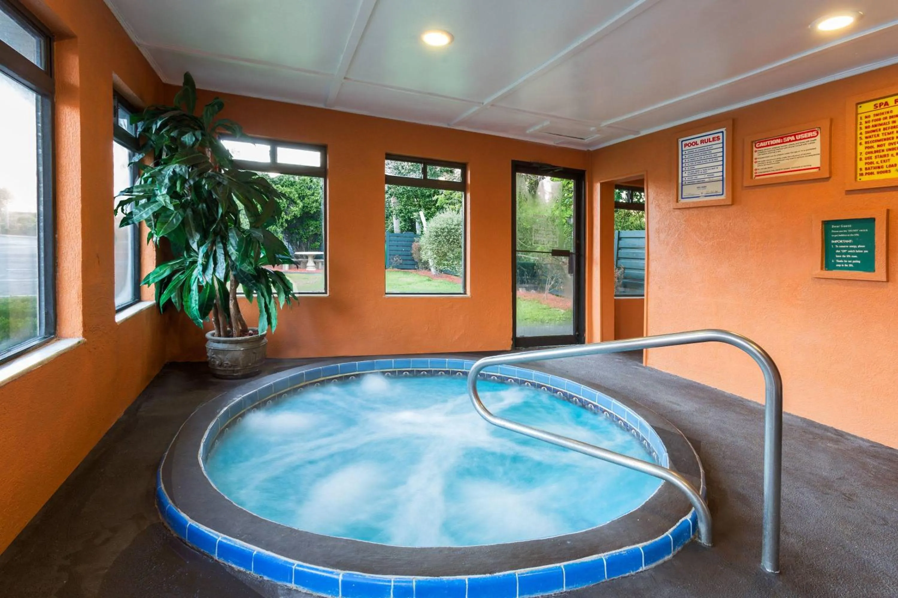 Baymont by Wyndham Lake City I-75