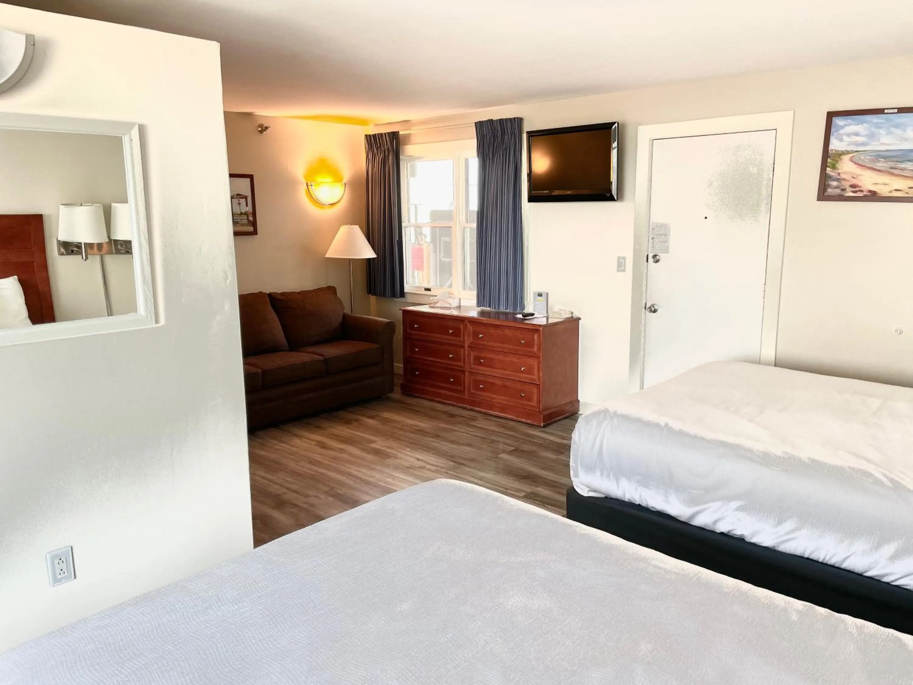 Studio with Pool View in Atlantic Oceanfront Hotel, Wells Beach