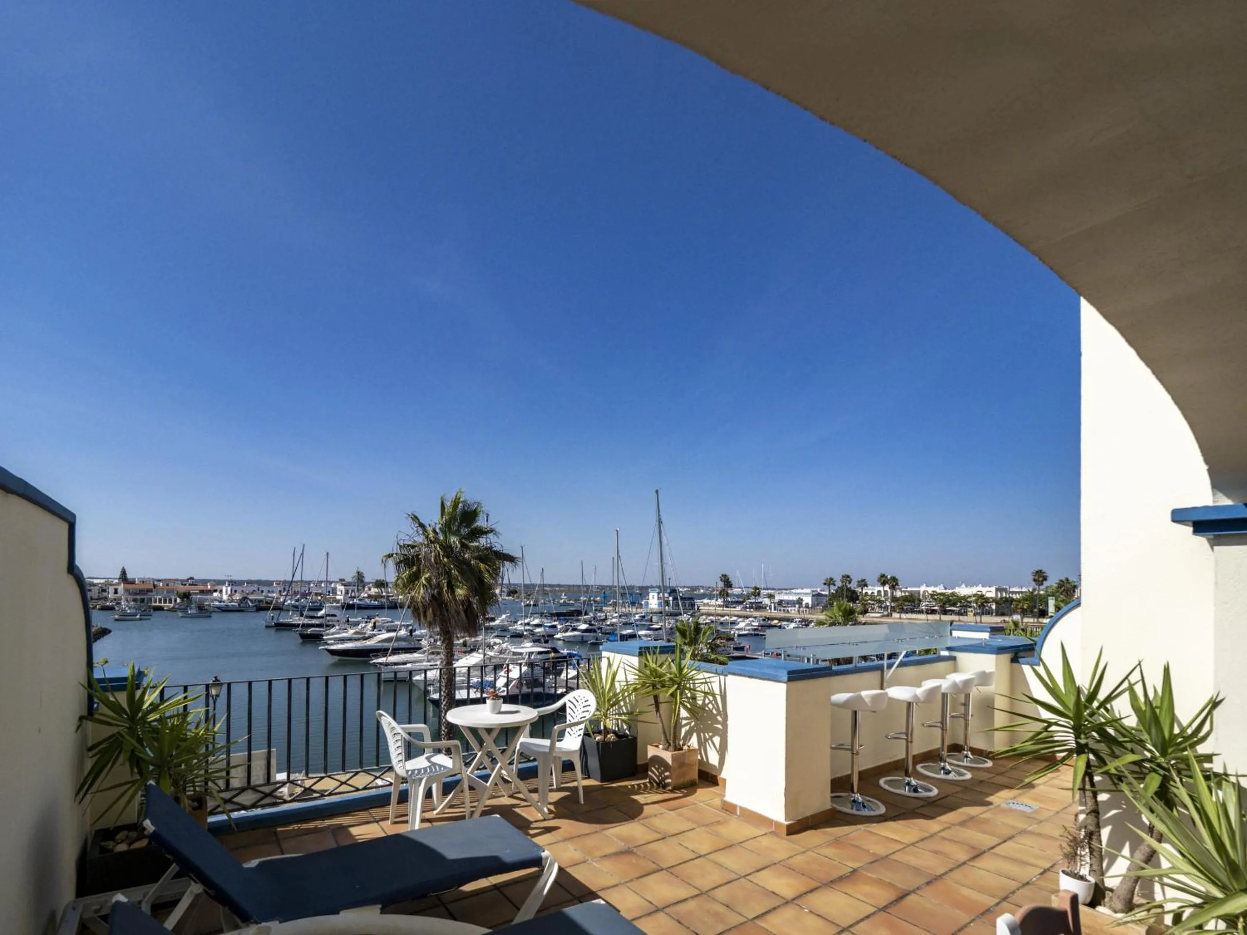 Marina I by Ĥ - Marina Isla Canela PMHI15P50