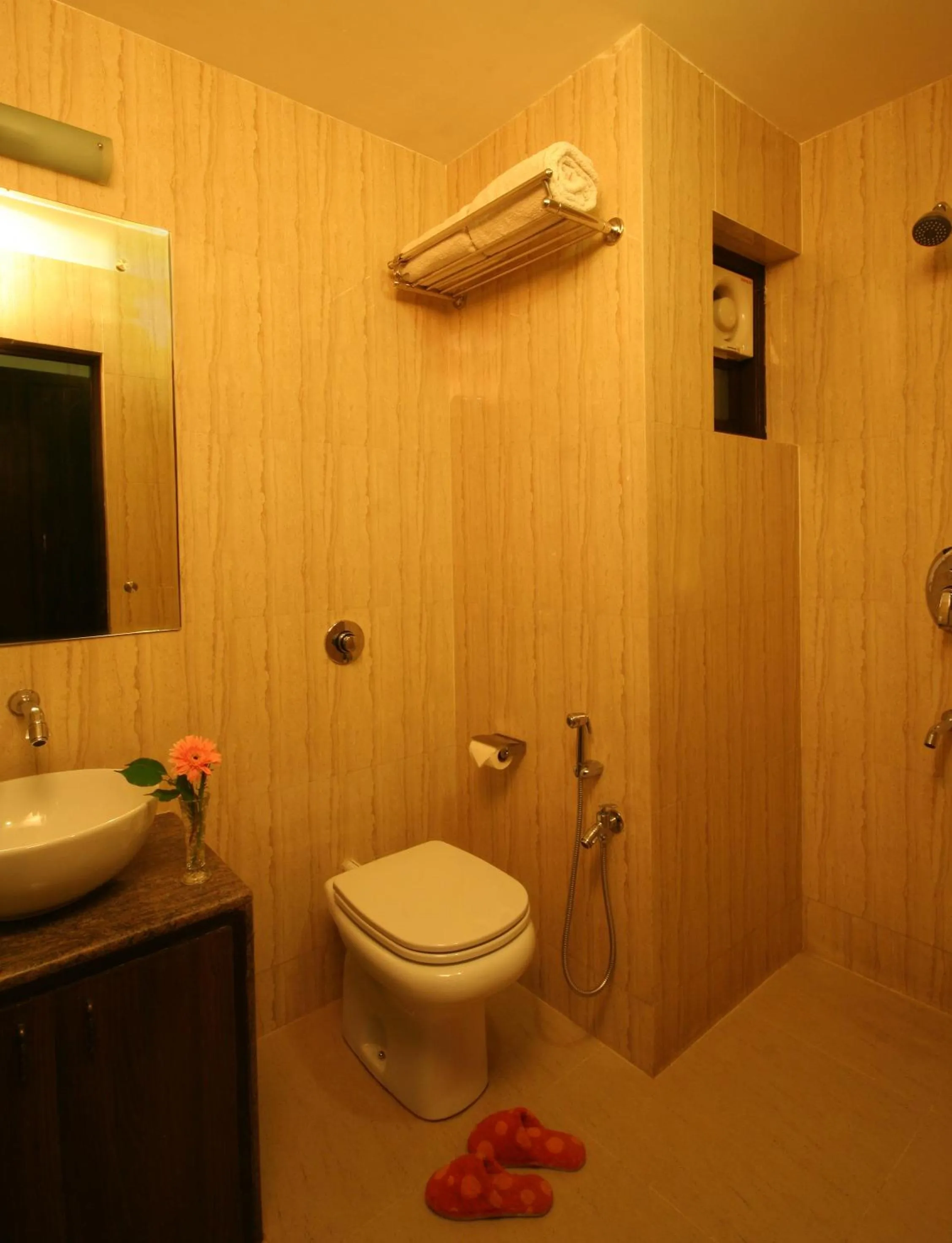 Bathroom in Calangute Grande