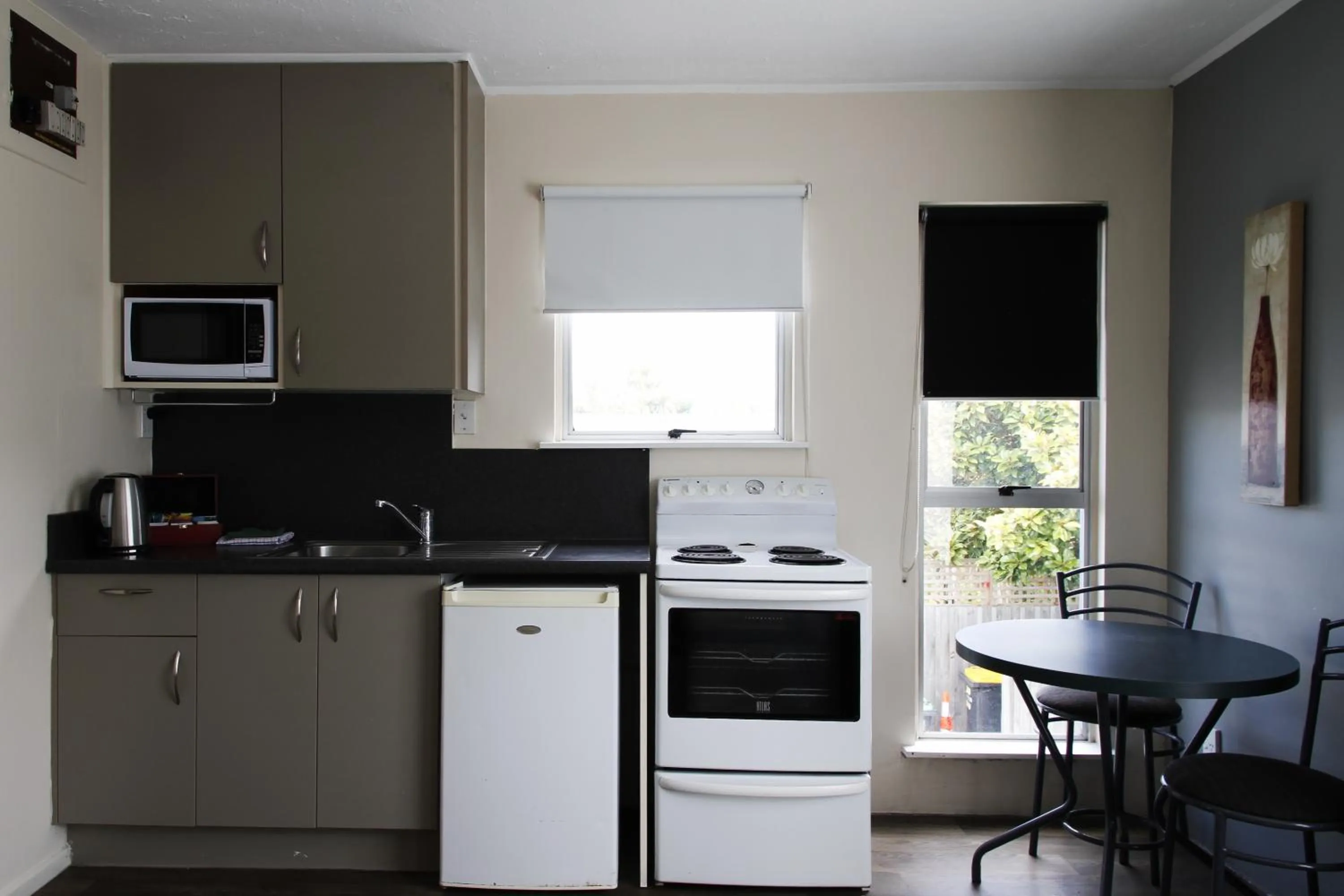 Natural landscape in Cranford Cottages and Motel