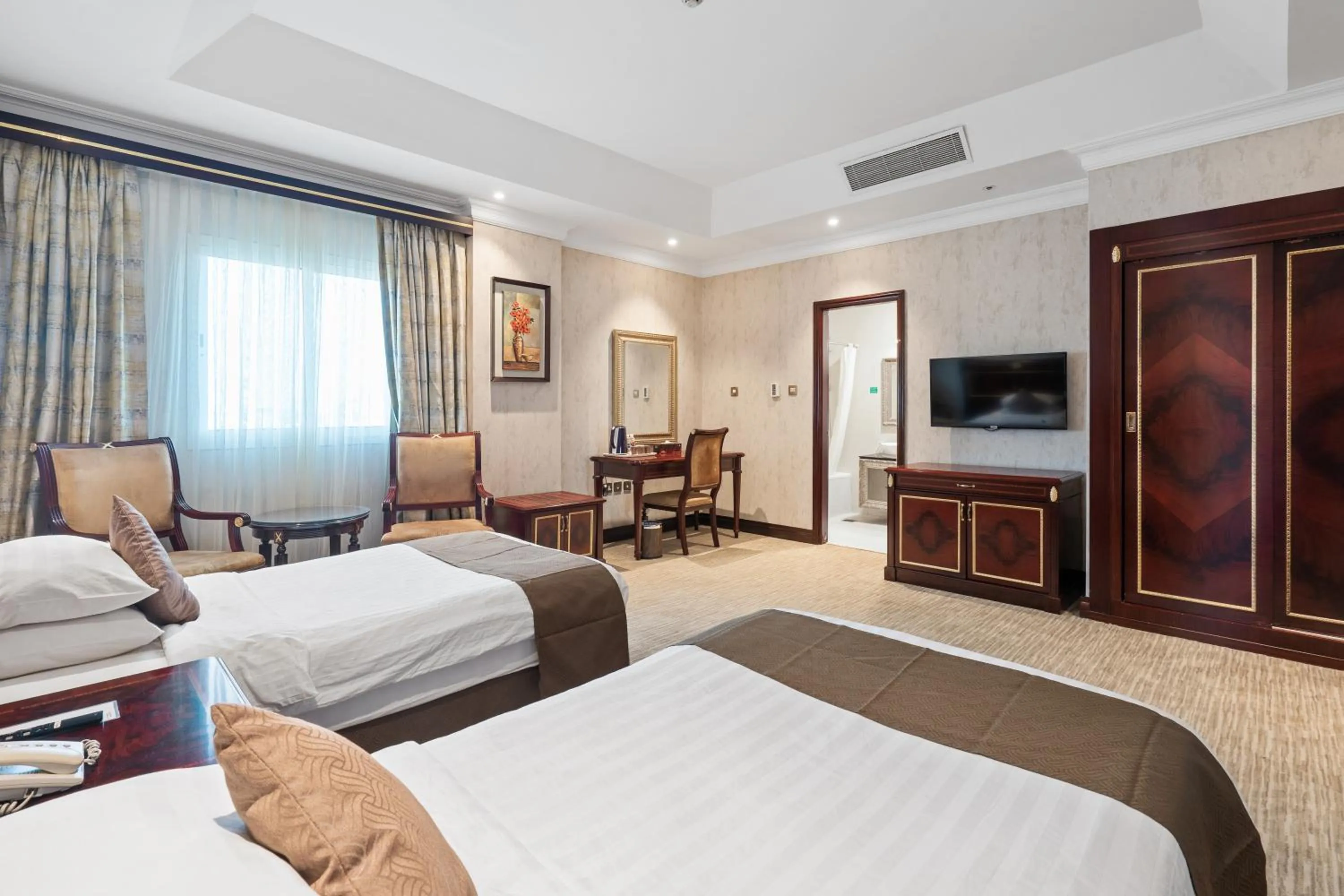 Bed in Chairmen Hotel