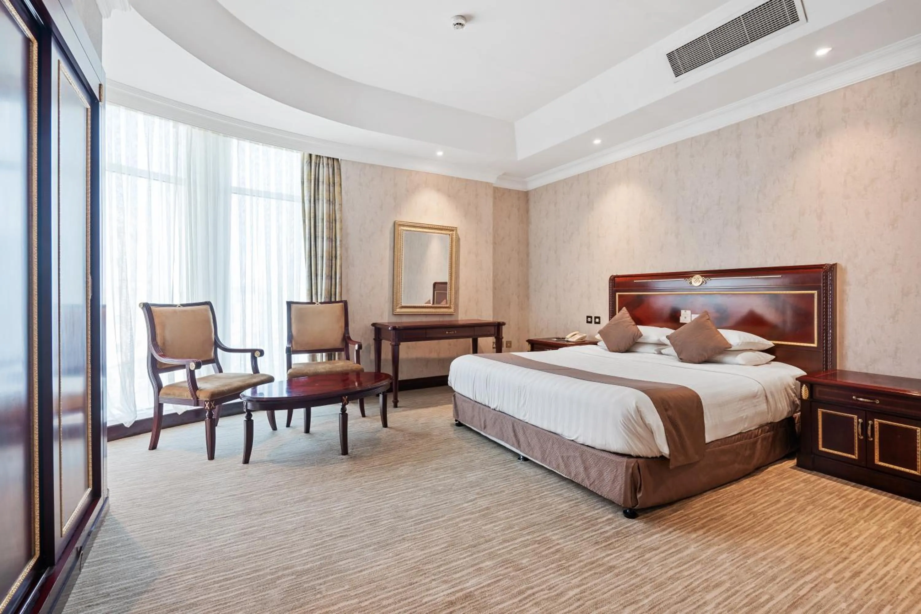 Bedroom, Bed in Chairmen Hotel