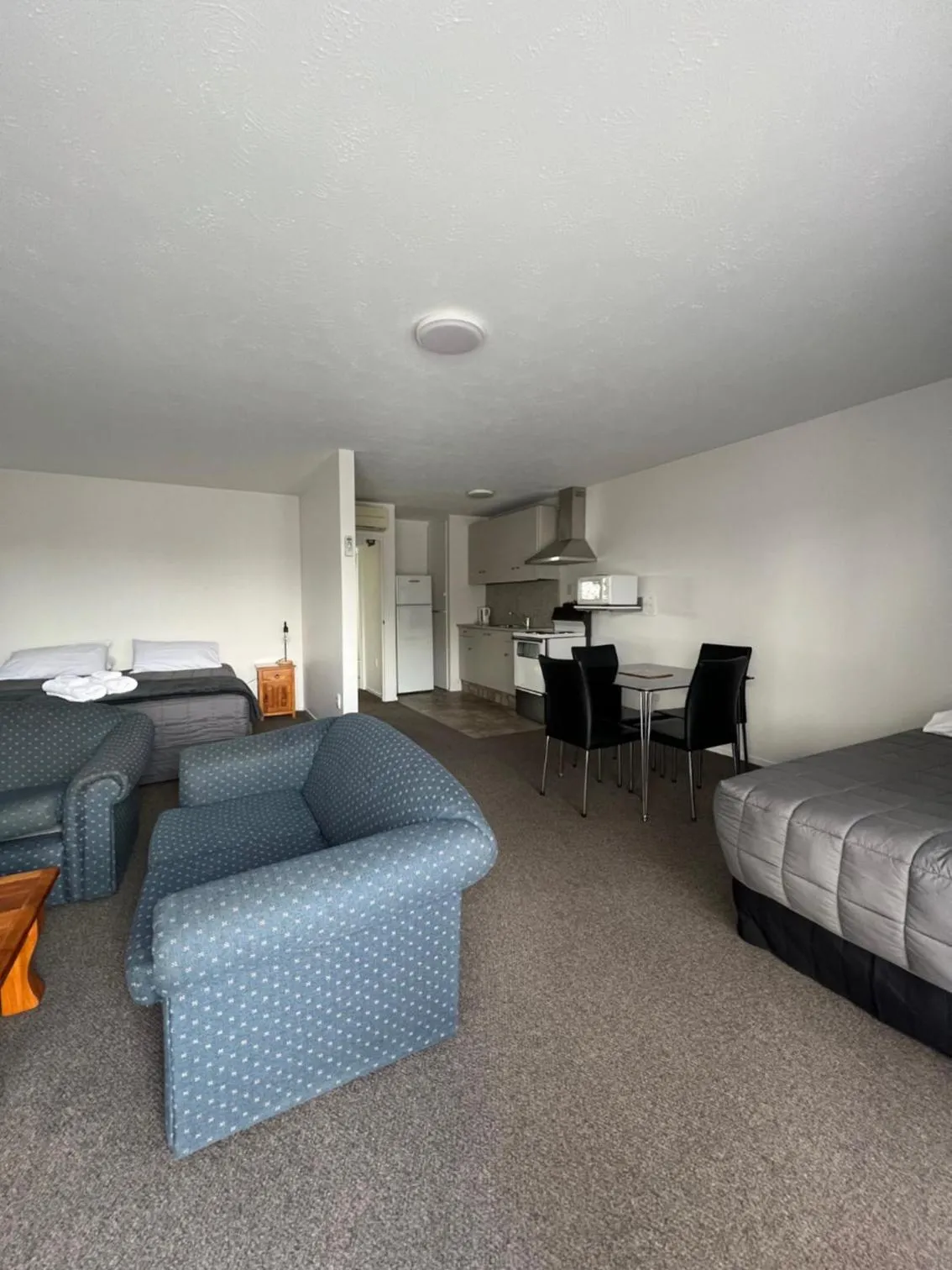 Bed in Garden City Motel