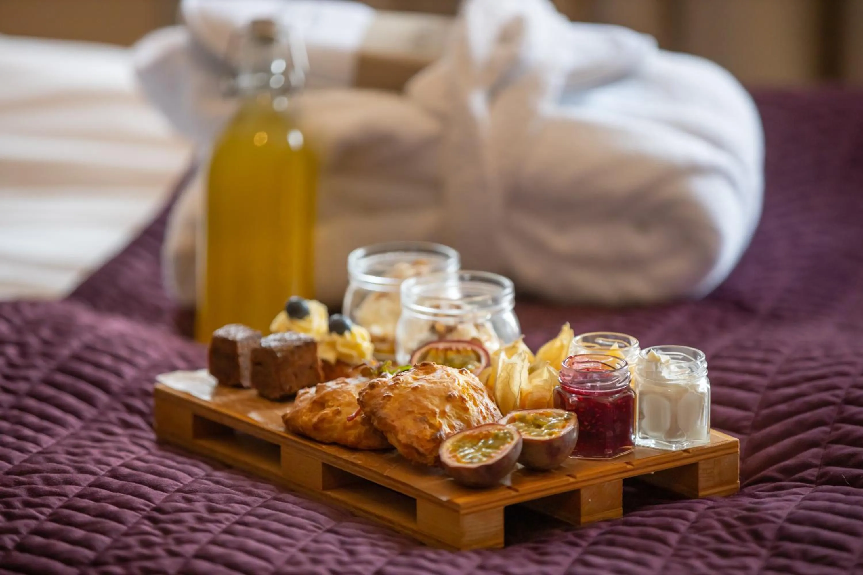 Bed in Örums Nygård Gårdshotell