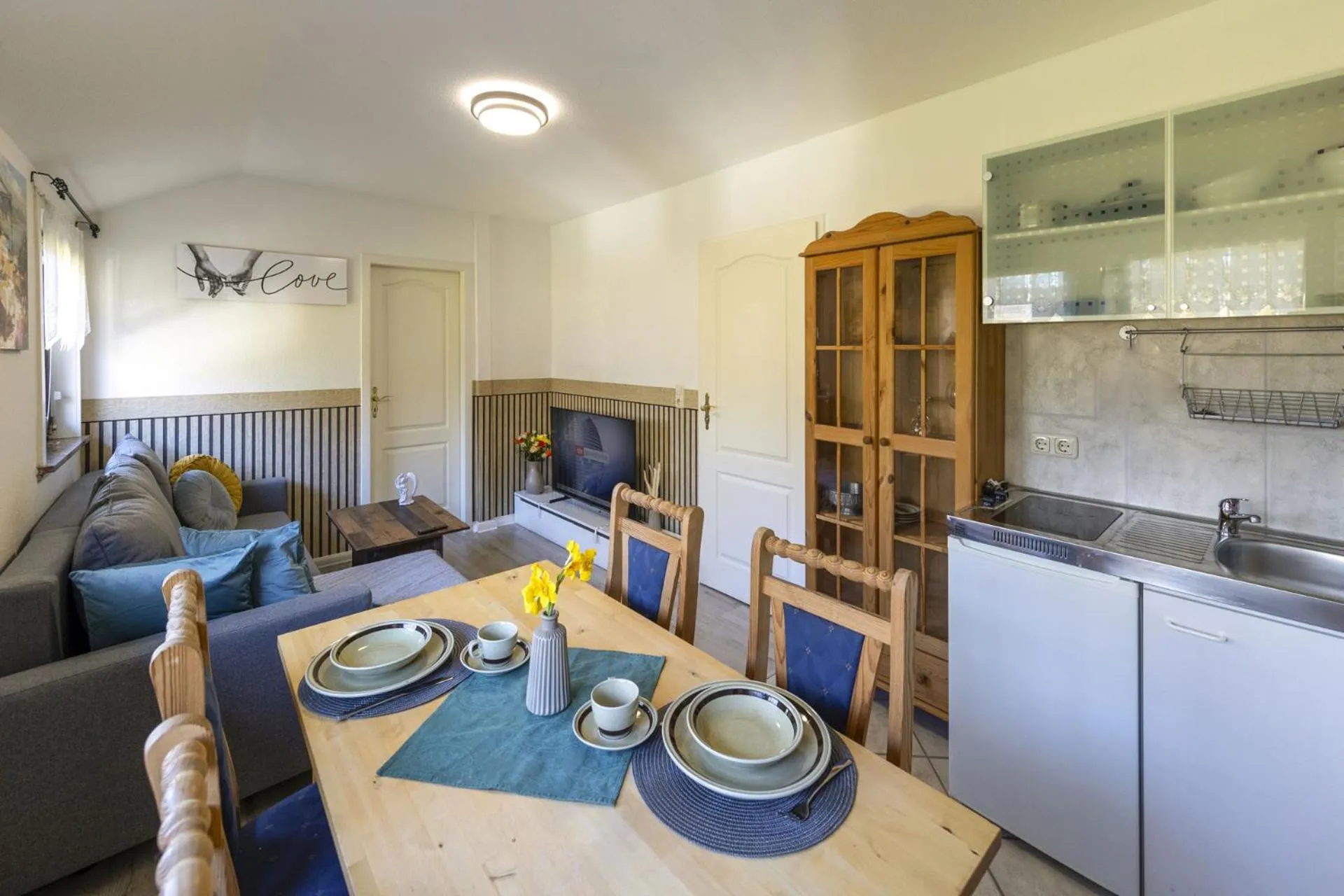 Kitchen or kitchenette in Bei Ulbrichs Hotel garni & Catering