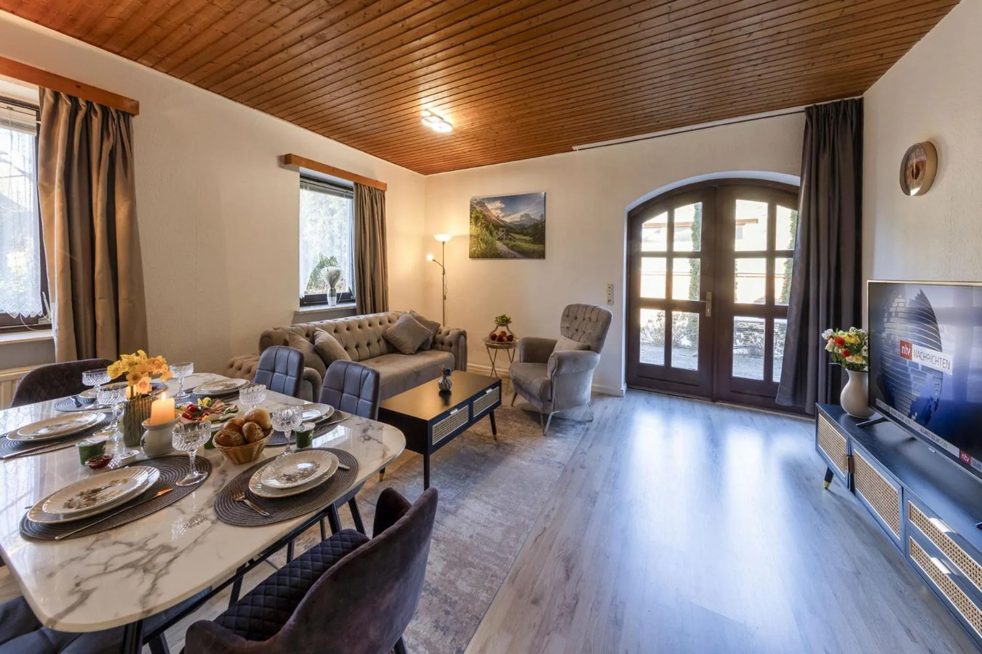 Communal lounge/ TV room in Bei Ulbrichs Hotel garni & Catering