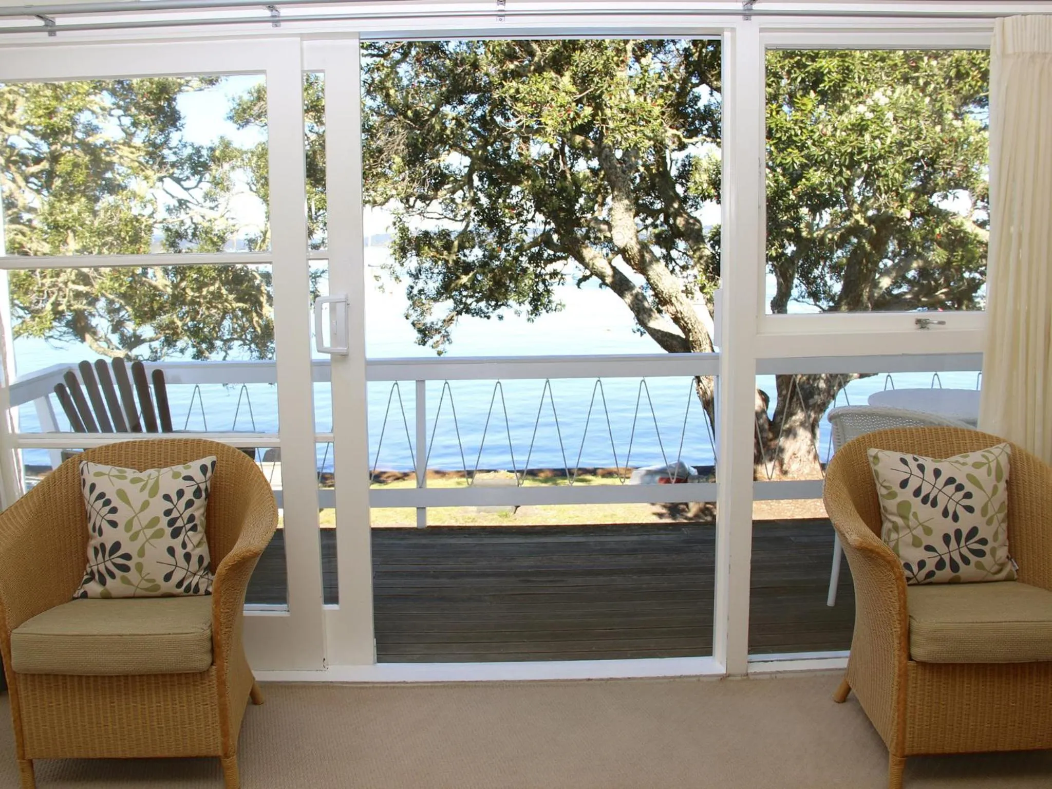 Sea view in Hananui Lodge and Apartments