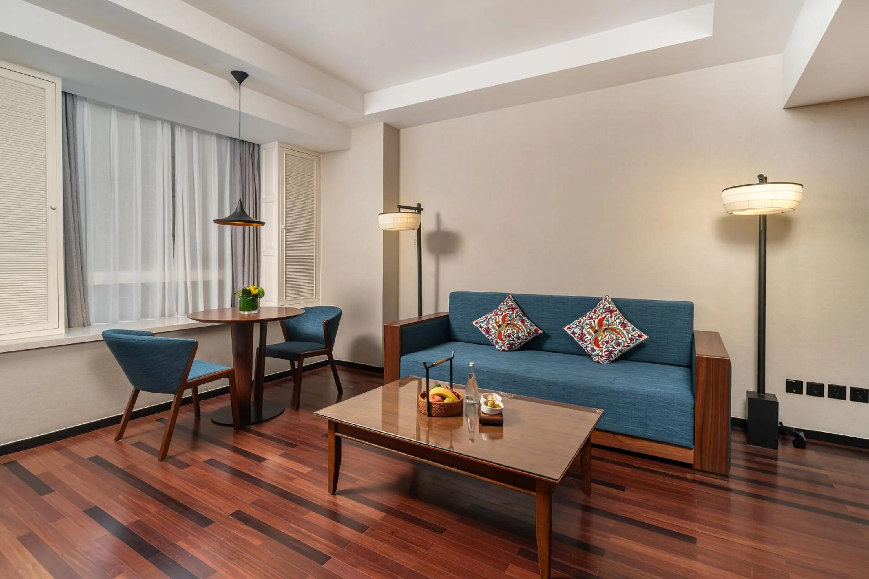 Living room in SSAW Boutique Hotel Shanghai Bund