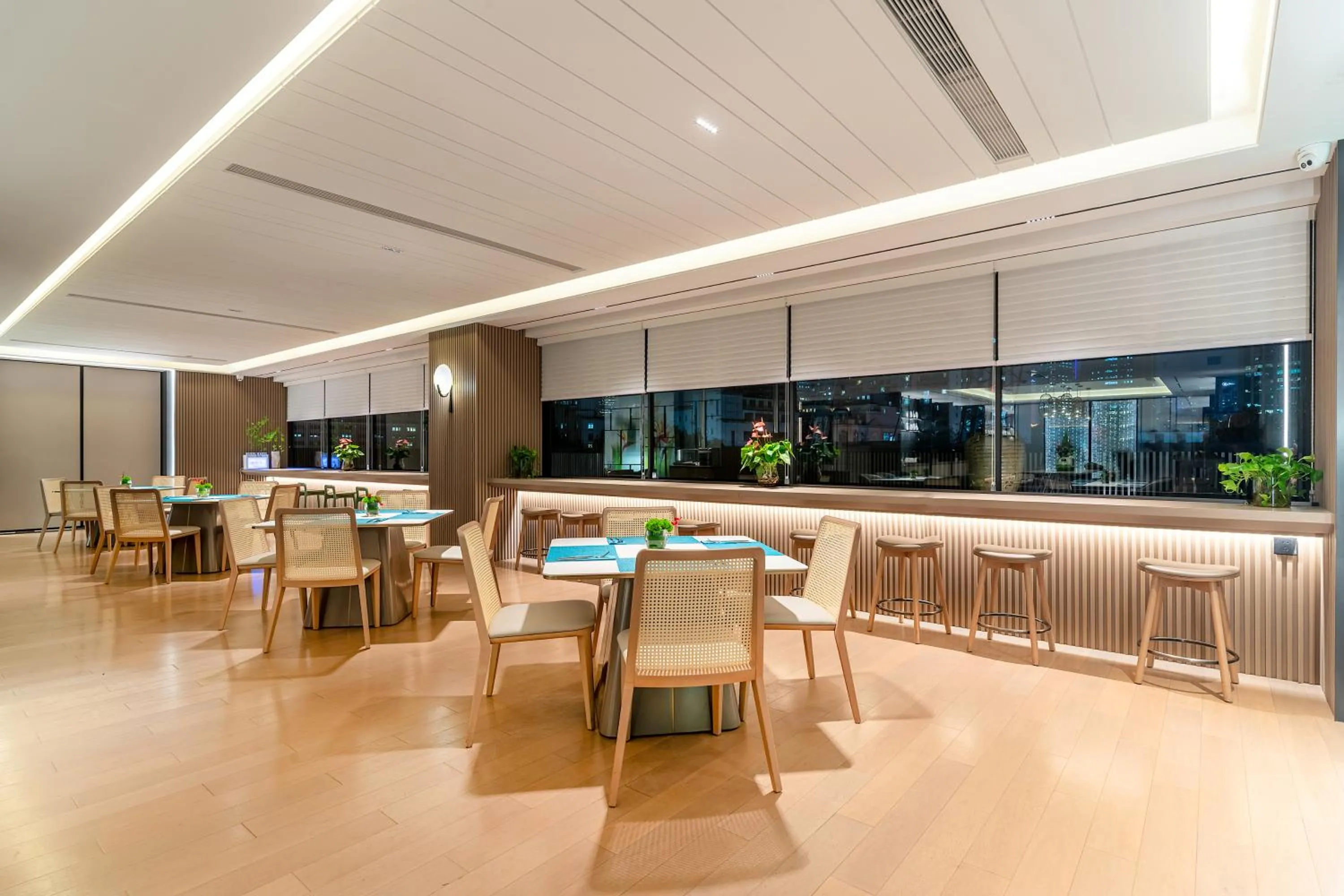 Restaurant/places to eat in SSAW Boutique Hotel Shanghai Bund