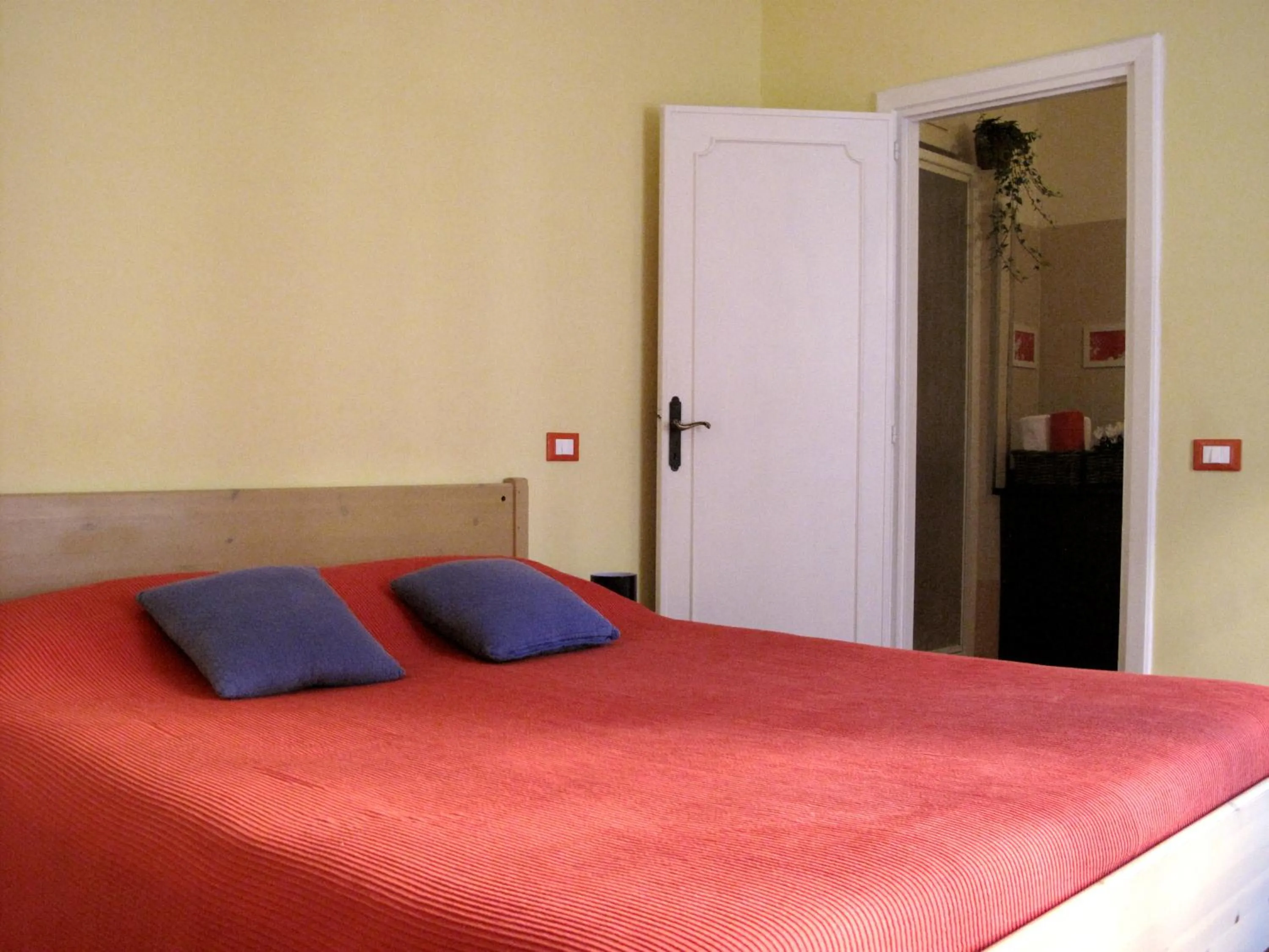 Decorative detail, Bed in Arches B&B