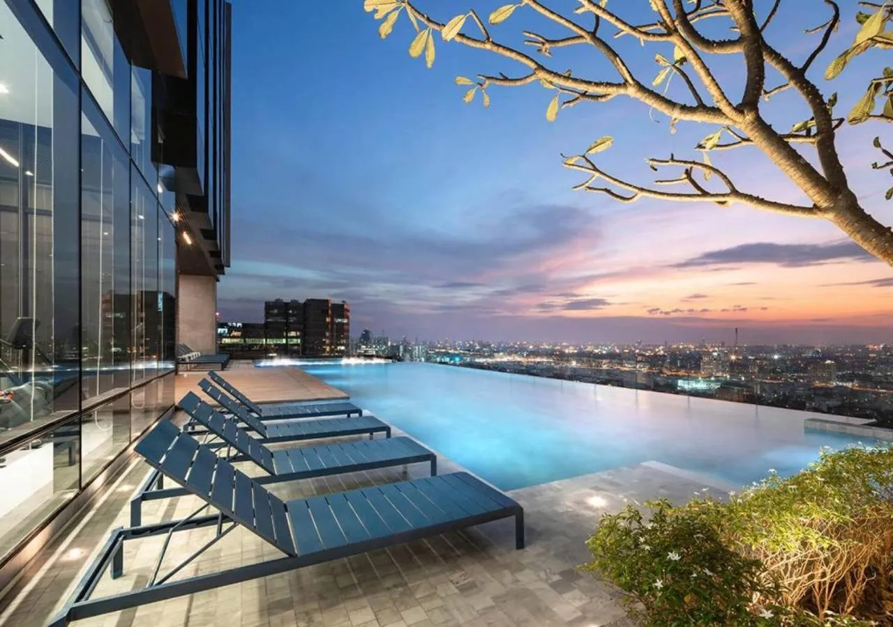 Swimming pool in The Quarter Ari by UHG