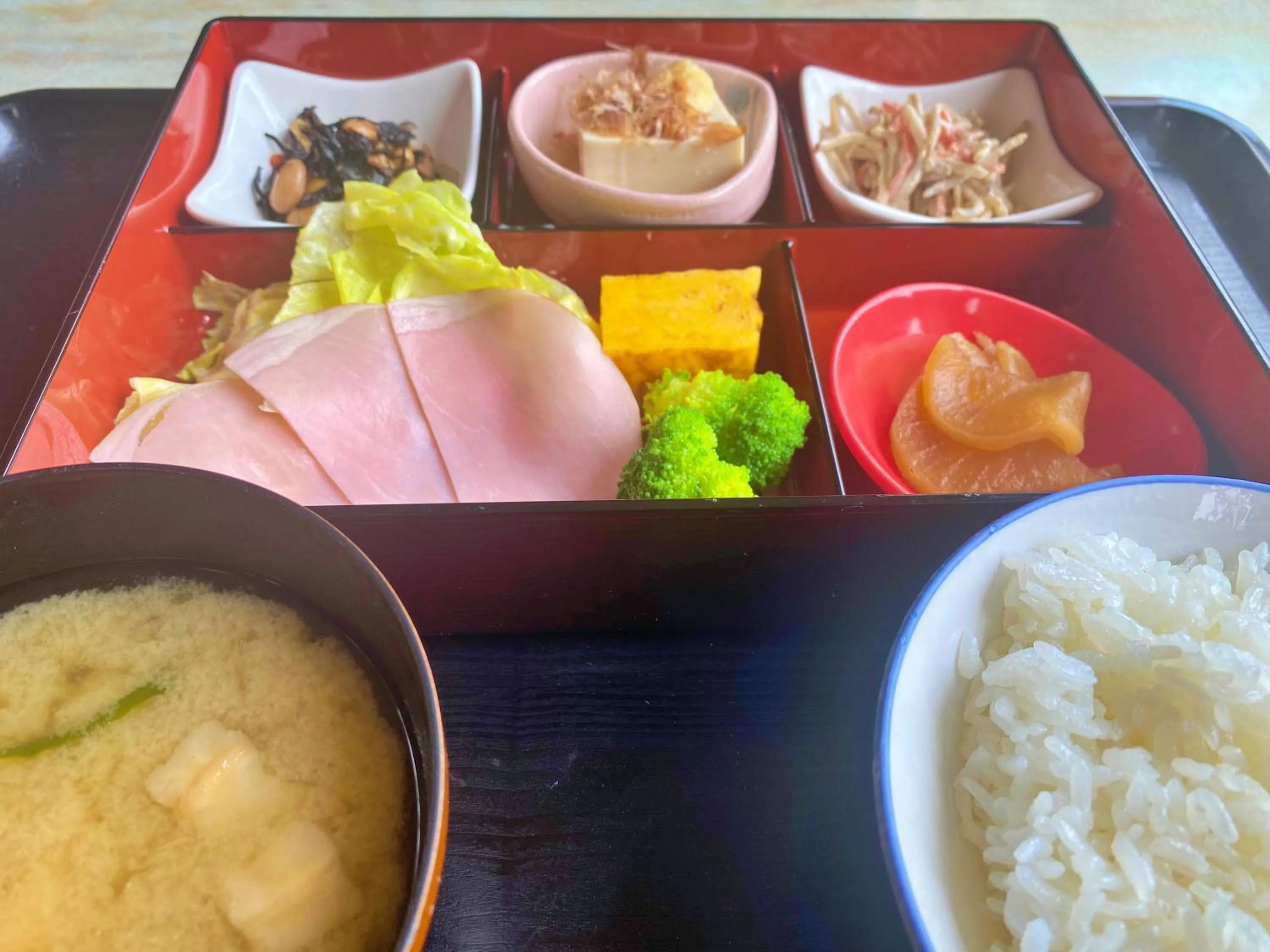 Breakfast, Food in U Topia