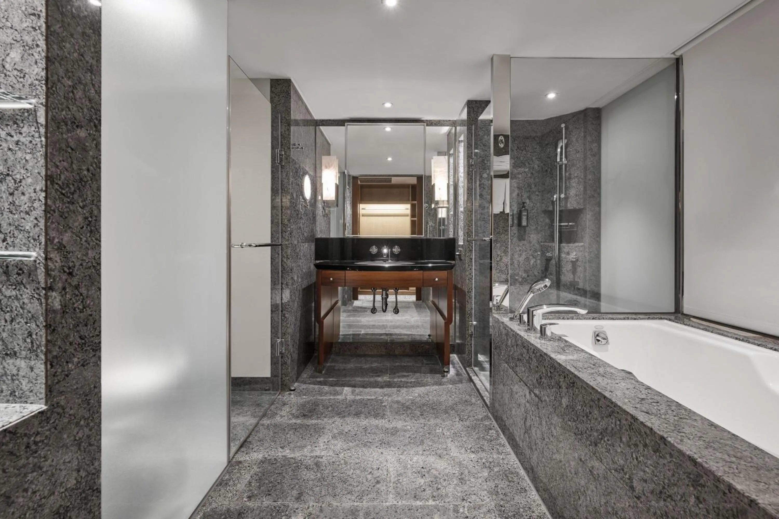 Photo of the whole room in Sheraton Grand Taipei Hotel