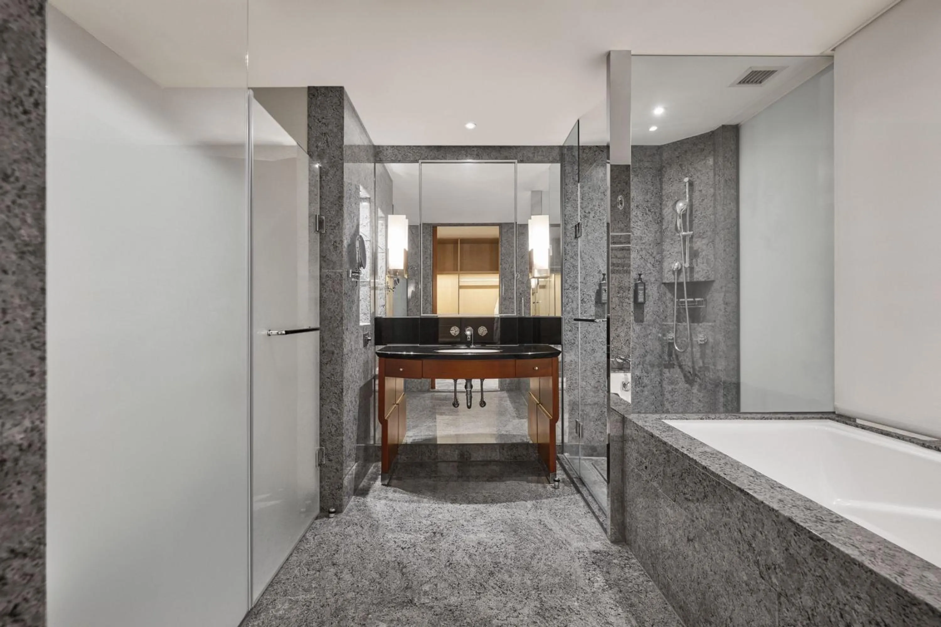 Photo of the whole room in Sheraton Grand Taipei Hotel