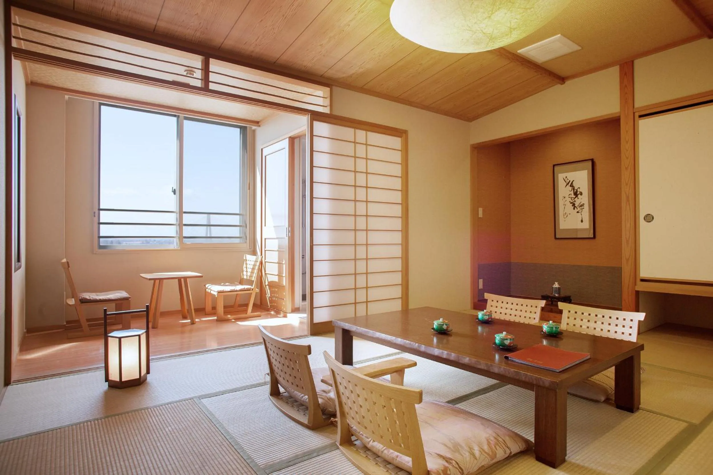 Photo of the whole room in Kangetsuen