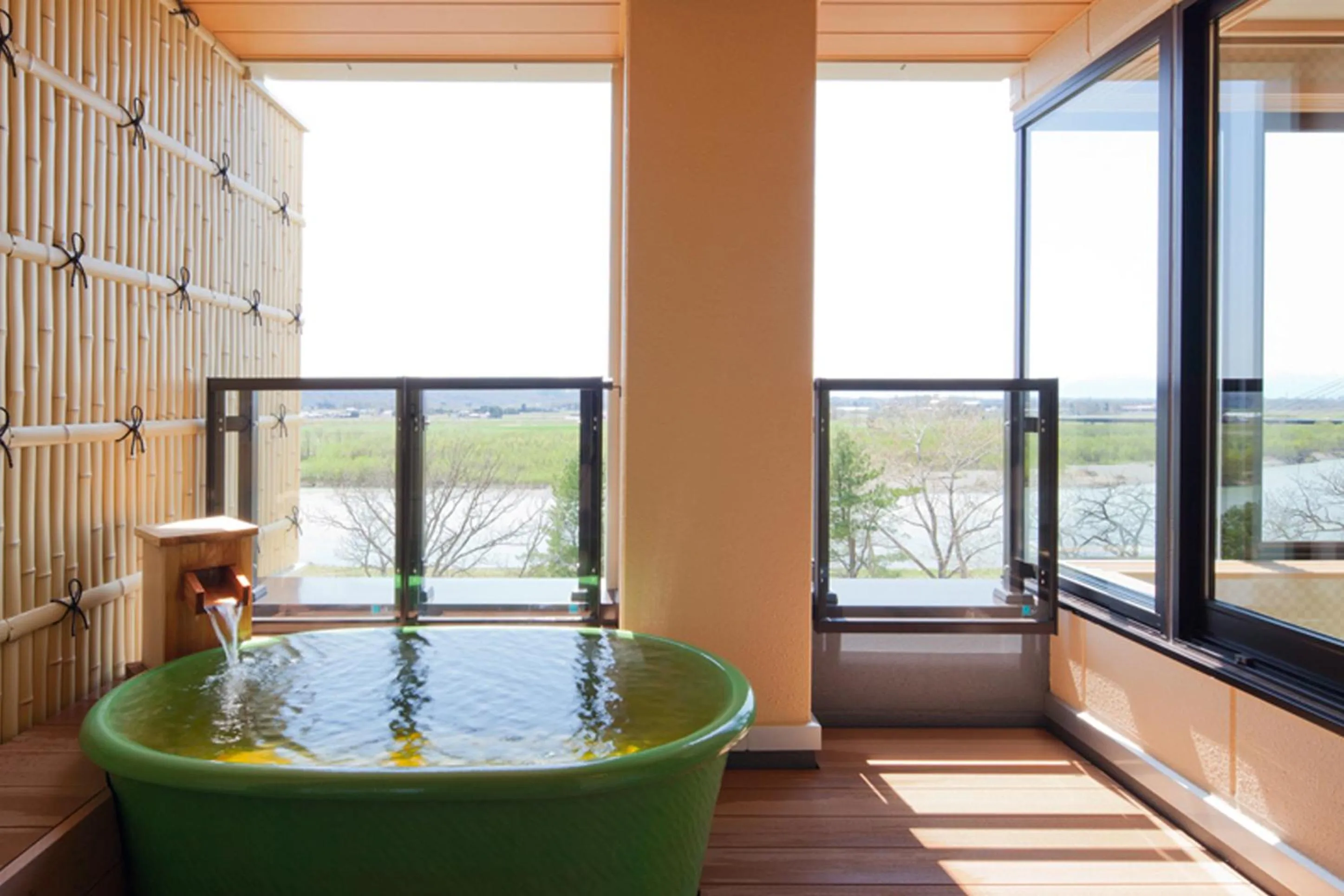 Bathroom in Kangetsuen