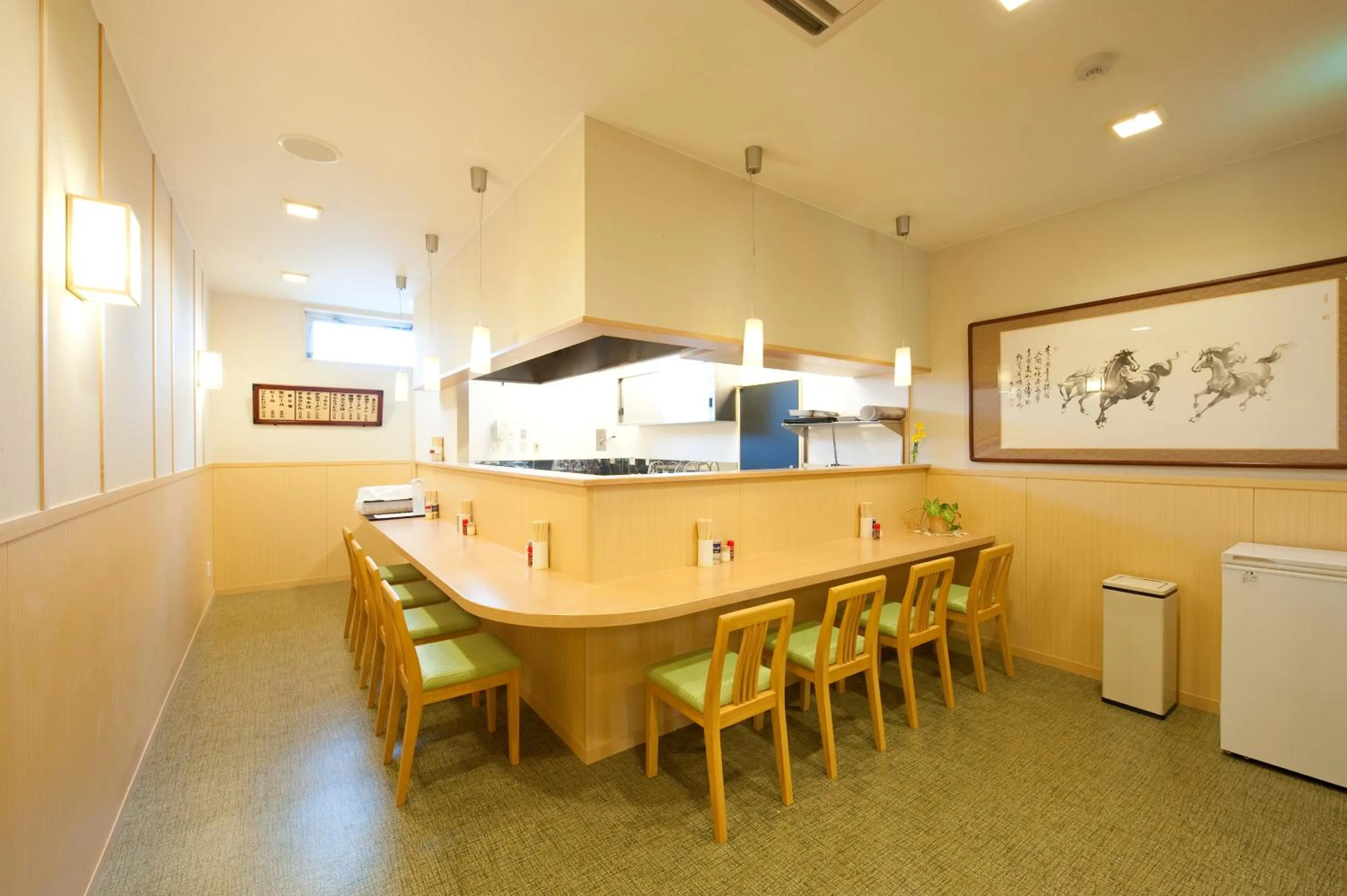 Restaurant/places to eat in Kangetsuen