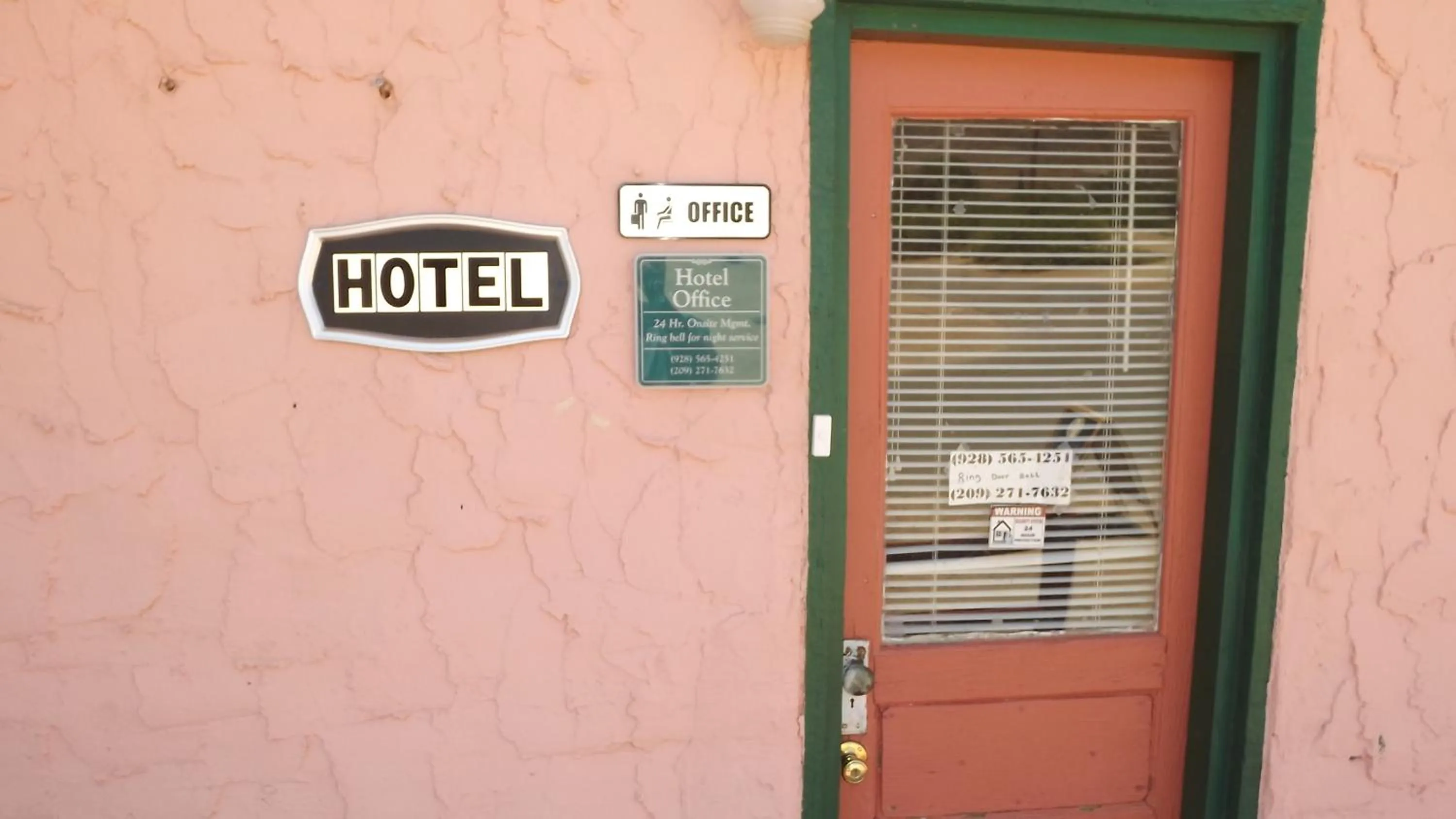 Facade/entrance in Grand Canyon West Hotel Sheps Miners Inn