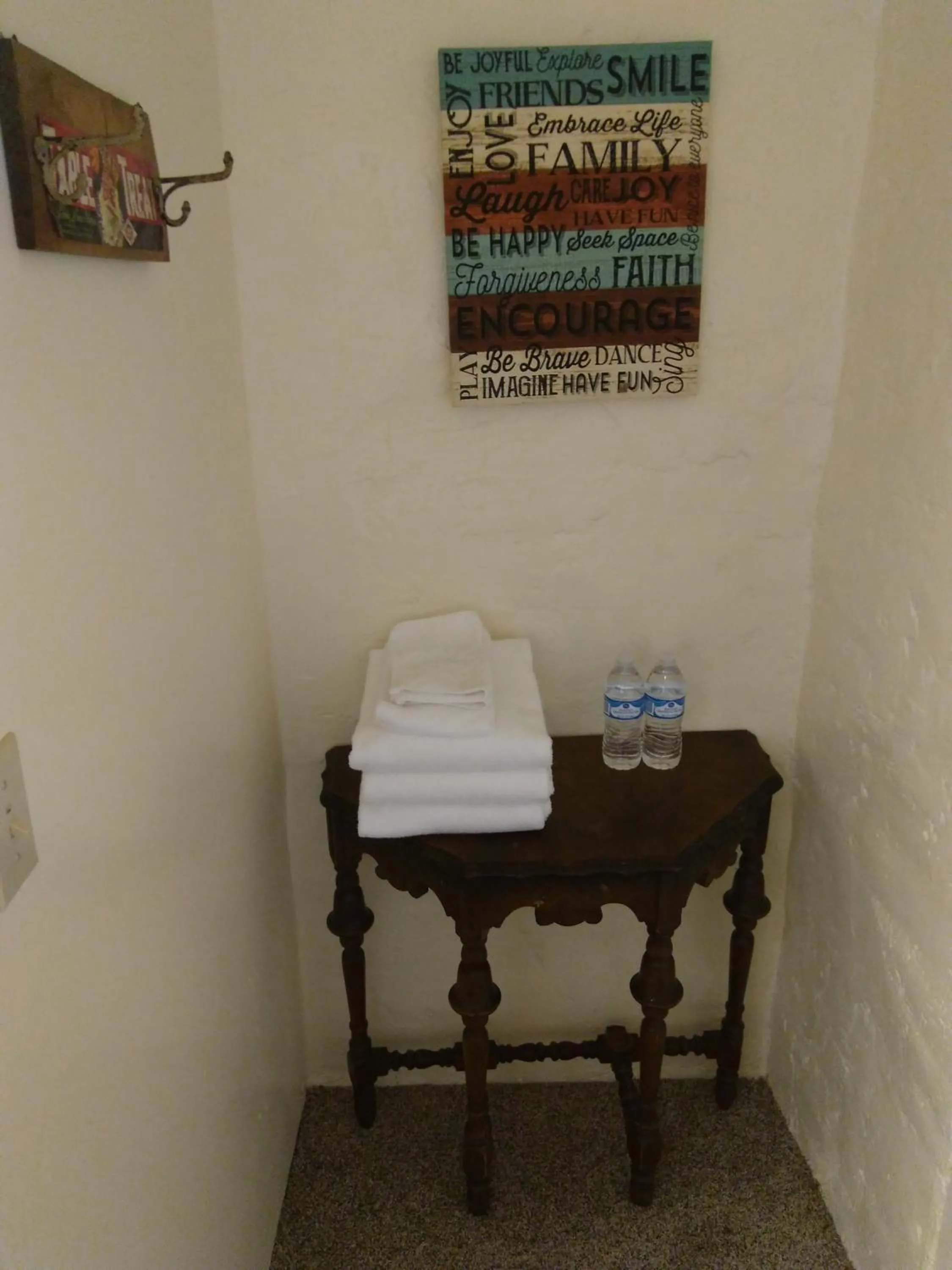 Grand Canyon West Hotel Sheps Miners Inn