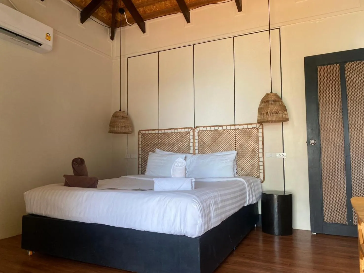 Bed in Siam Bay Resort